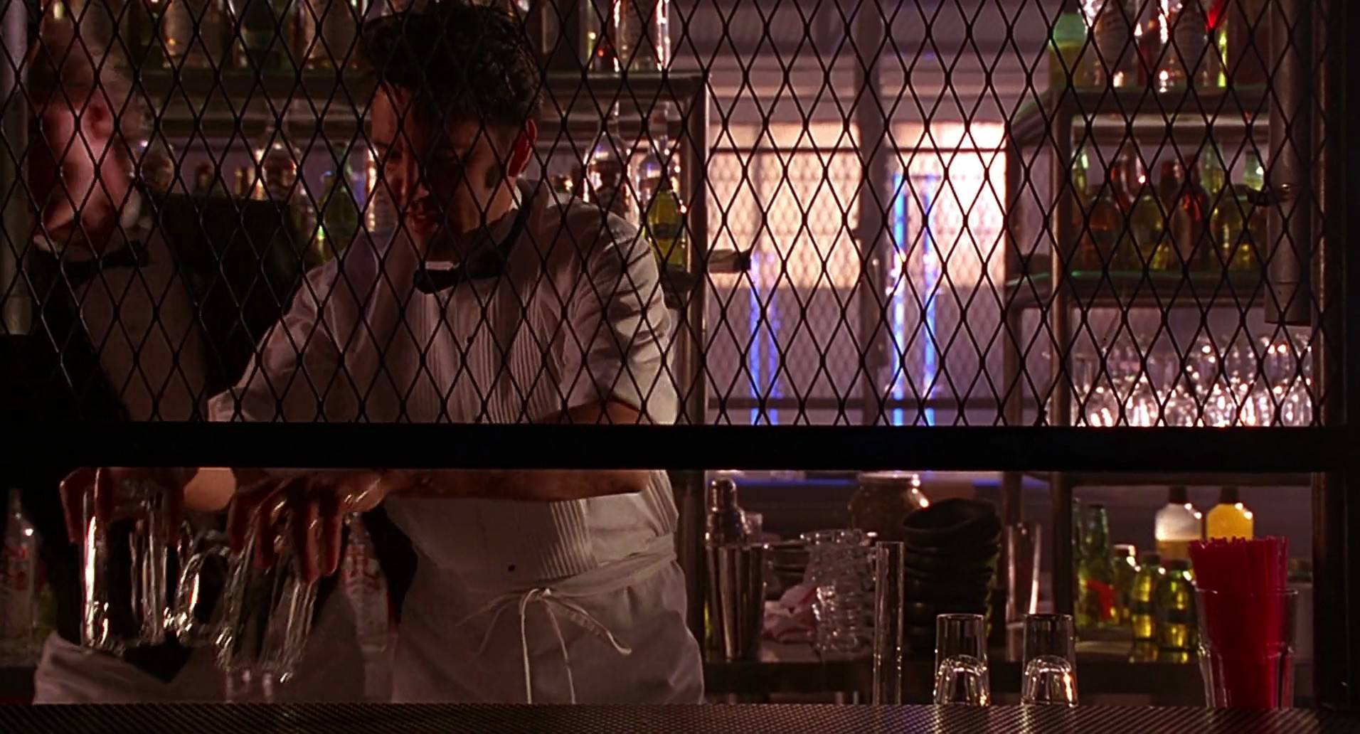 Barb Wire (1996) HD screenshot 4004