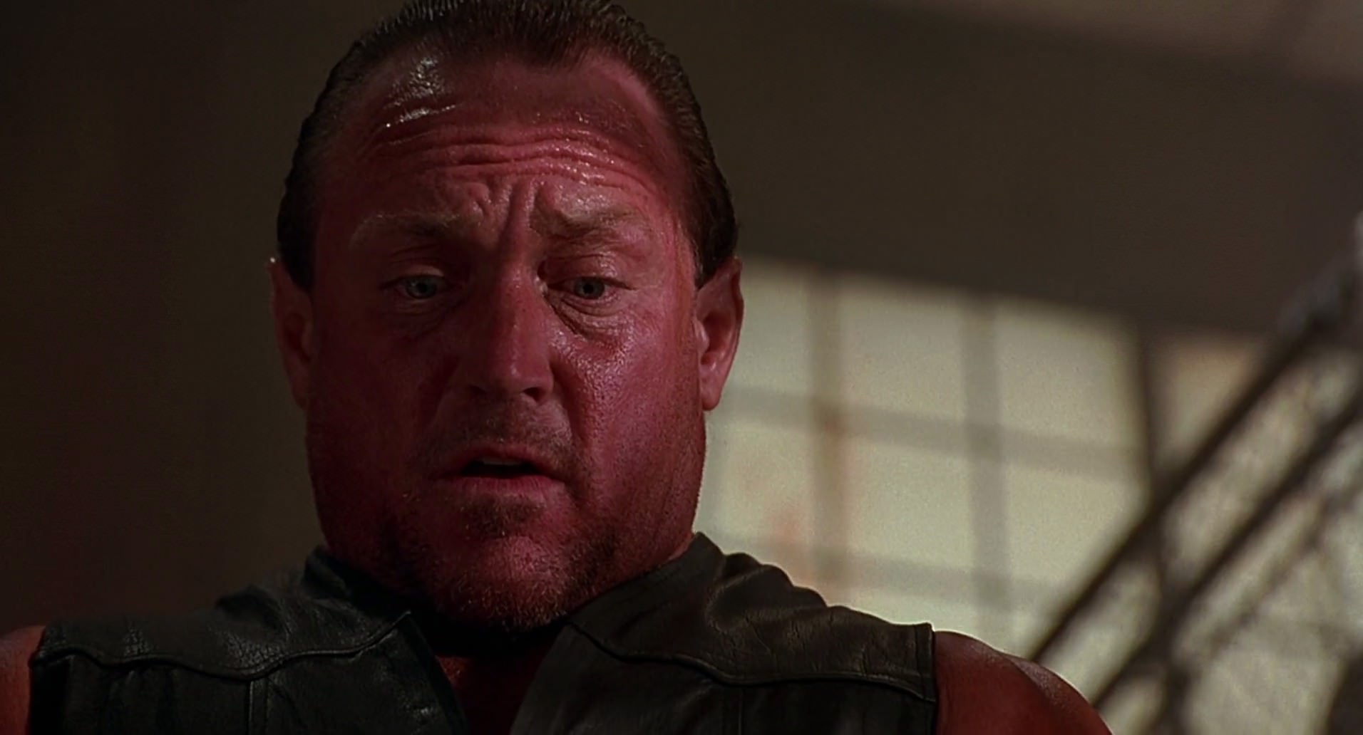 Barb Wire (1996) screencap 4059