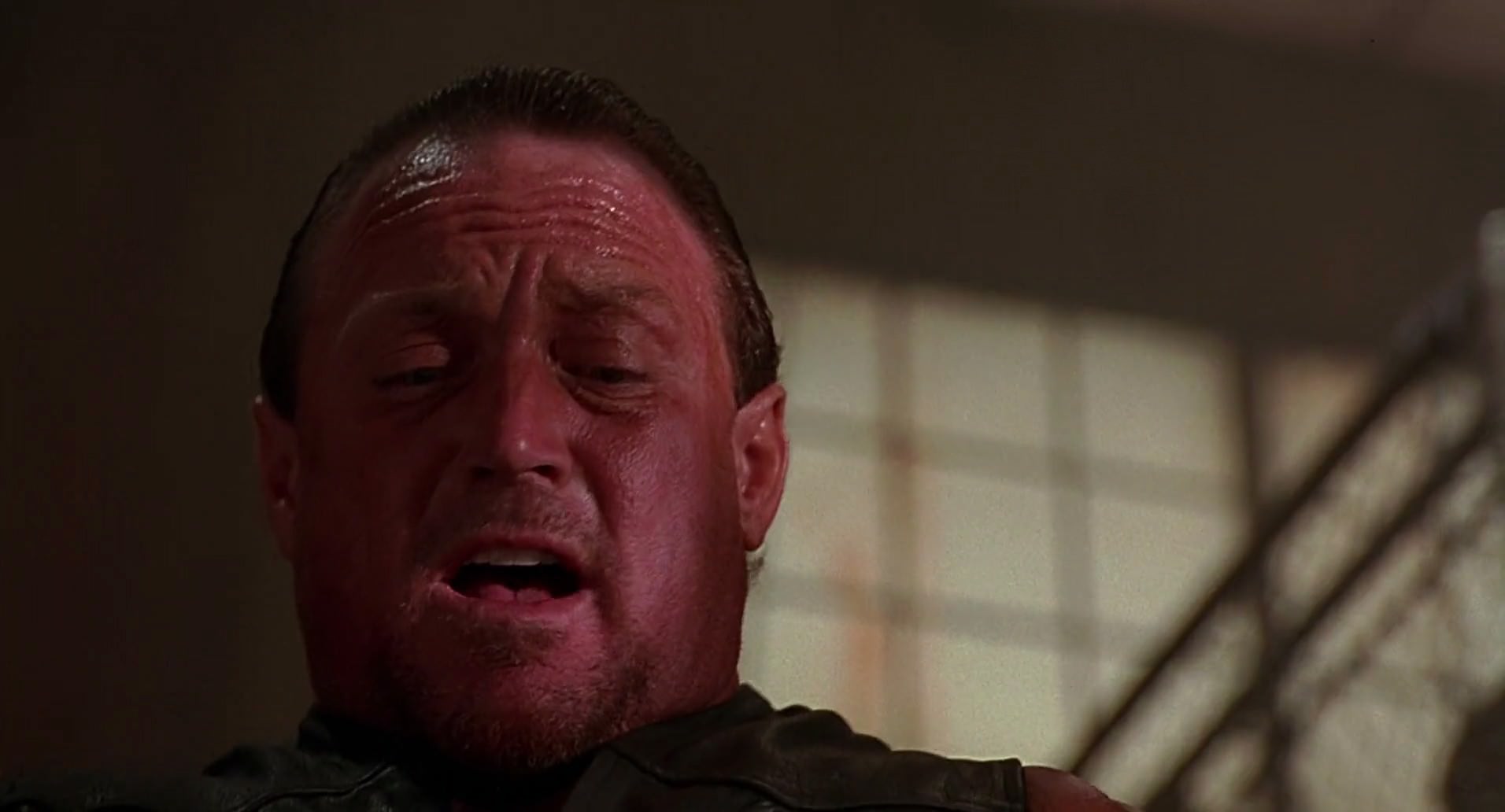 Barb Wire (1996) screencap 4068