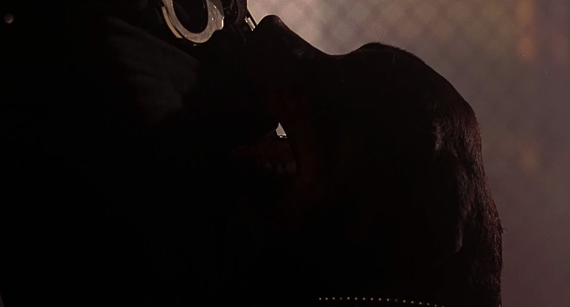 Barb Wire (1996) HD screenshot 4070