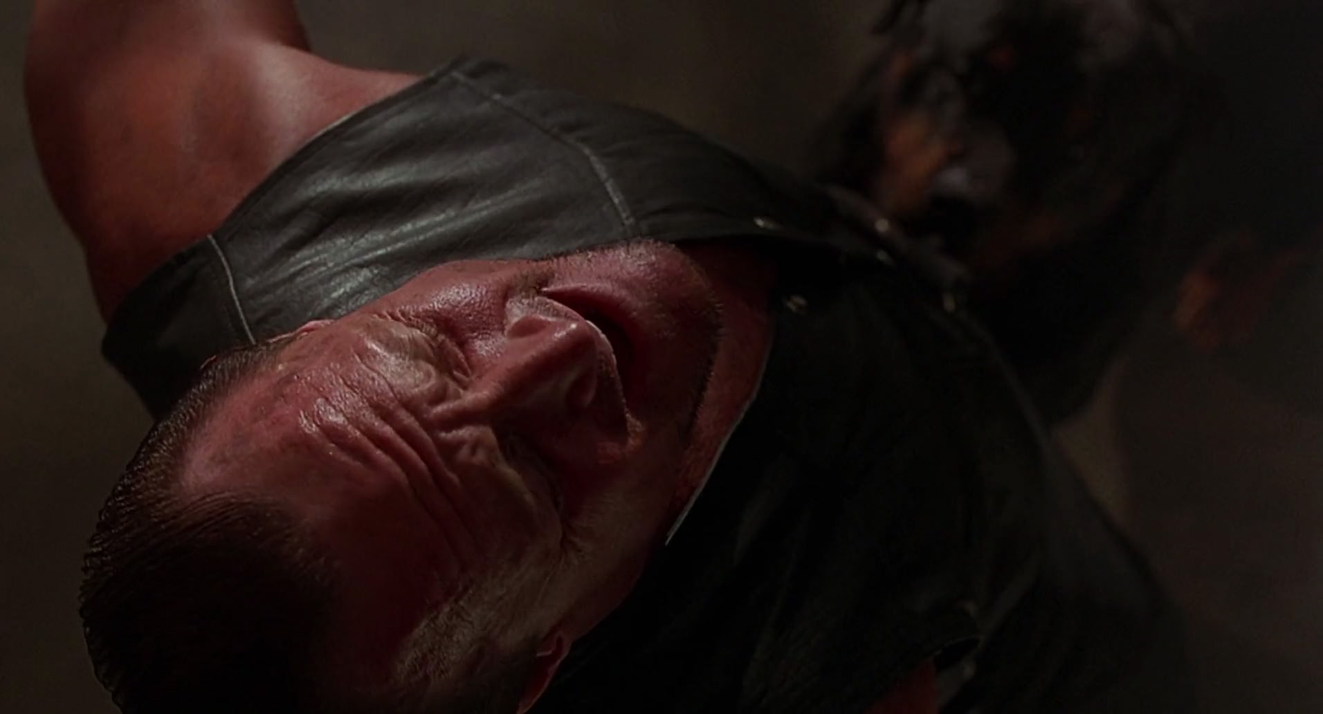 Barb Wire (1996) screencap 4071