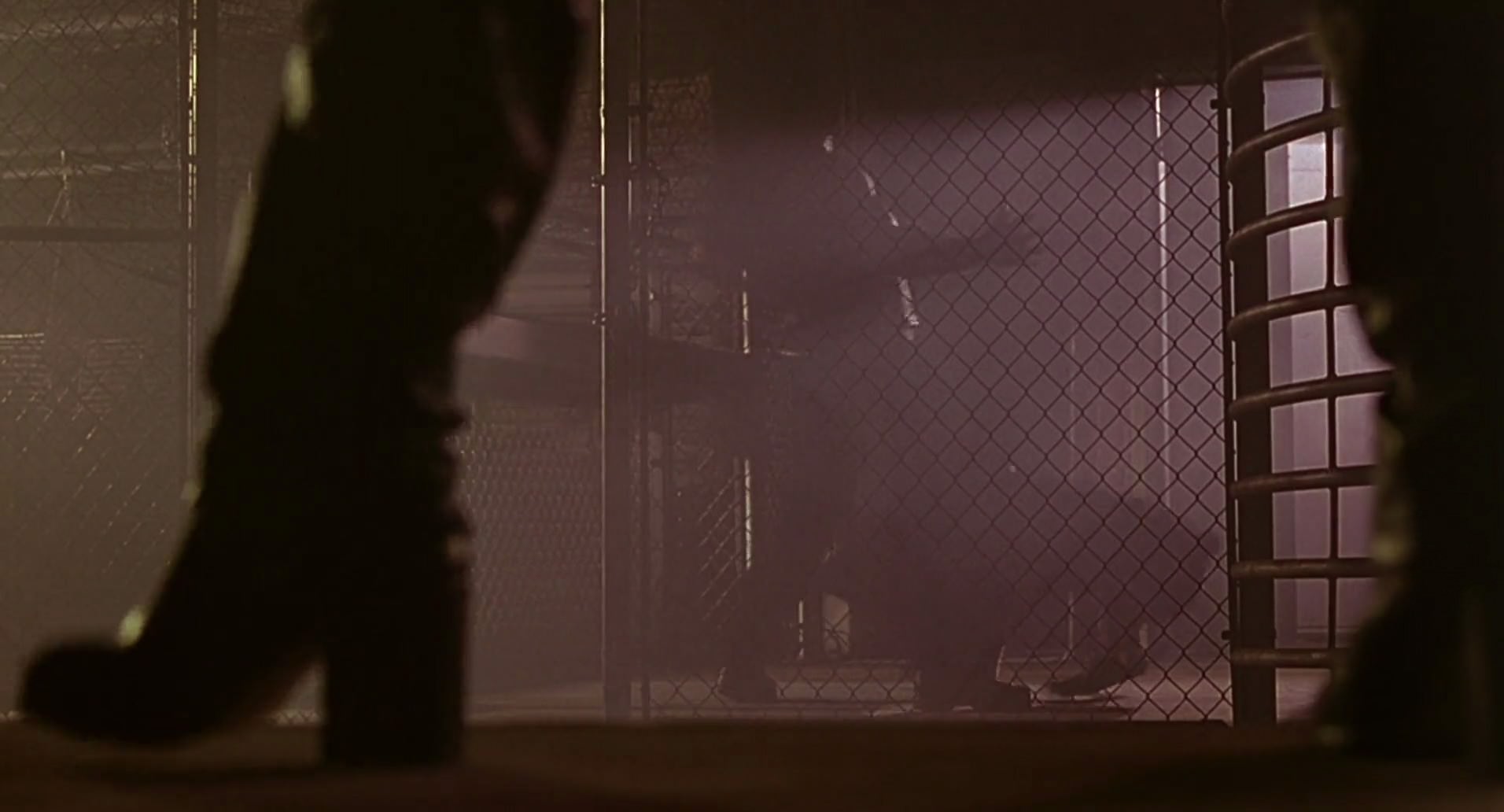Barb Wire (1996) HD screenshot 4097