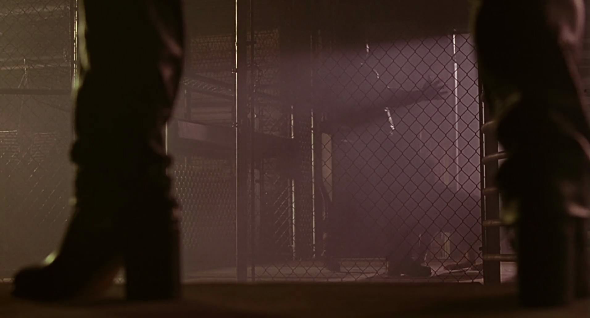 Barb Wire (1996) screencap 4098