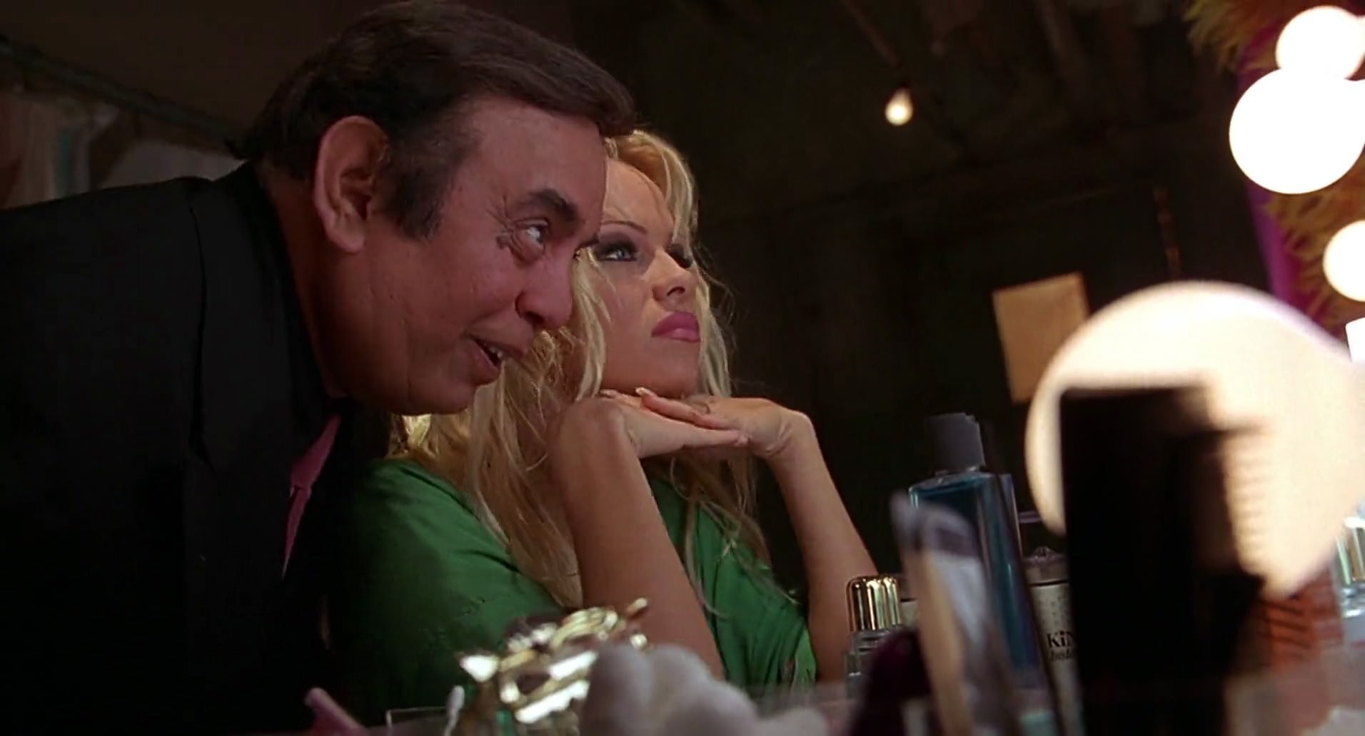 Barb Wire (1996) HD screenshot 410