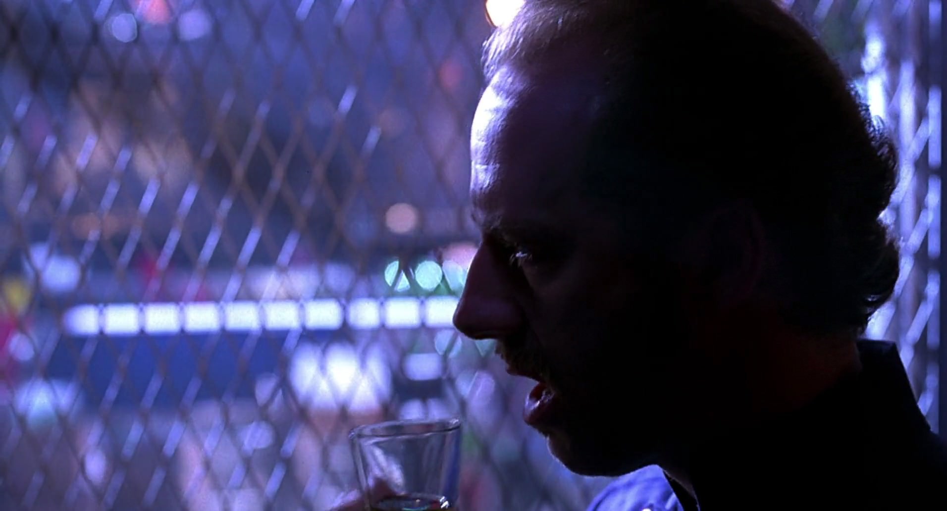 Barb Wire (1996) HD screenshot 4127
