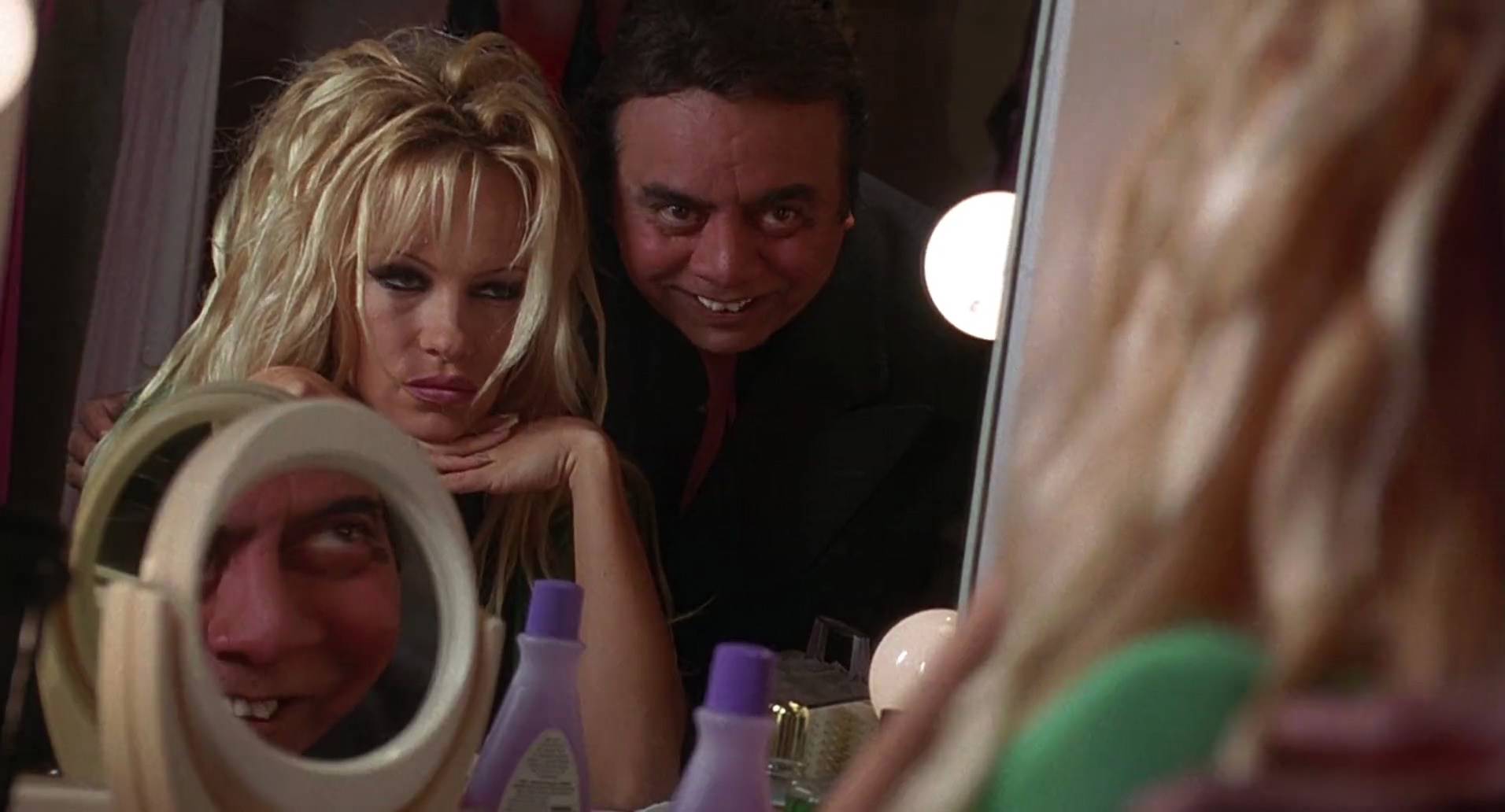 Barb Wire (1996) HD screenshot 413