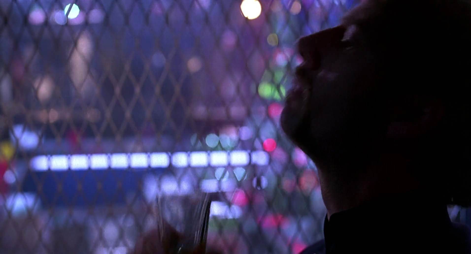Barb Wire (1996) screencap 4131