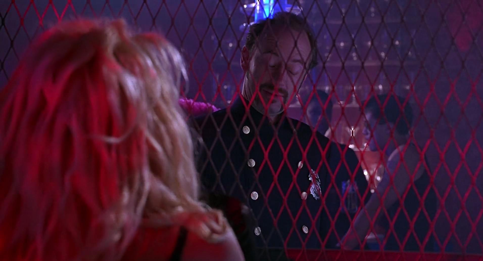 Barb Wire (1996) screencap 4146