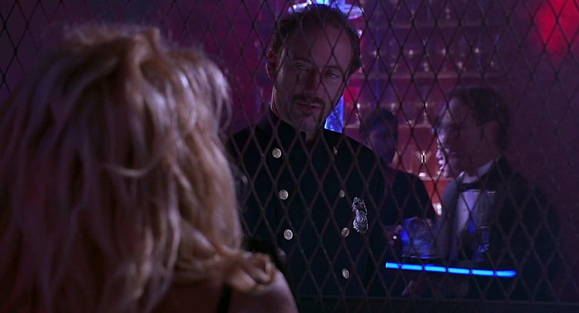 Barb Wire (1996) screencap 4149
