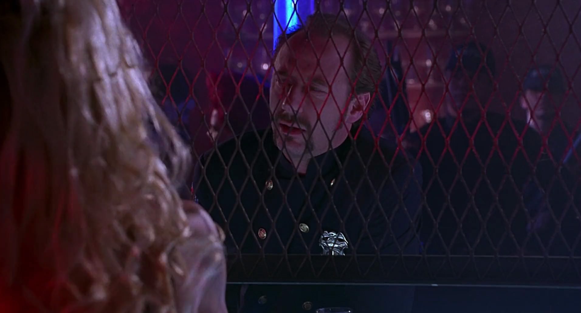 Barb Wire (1996) screencap 4167