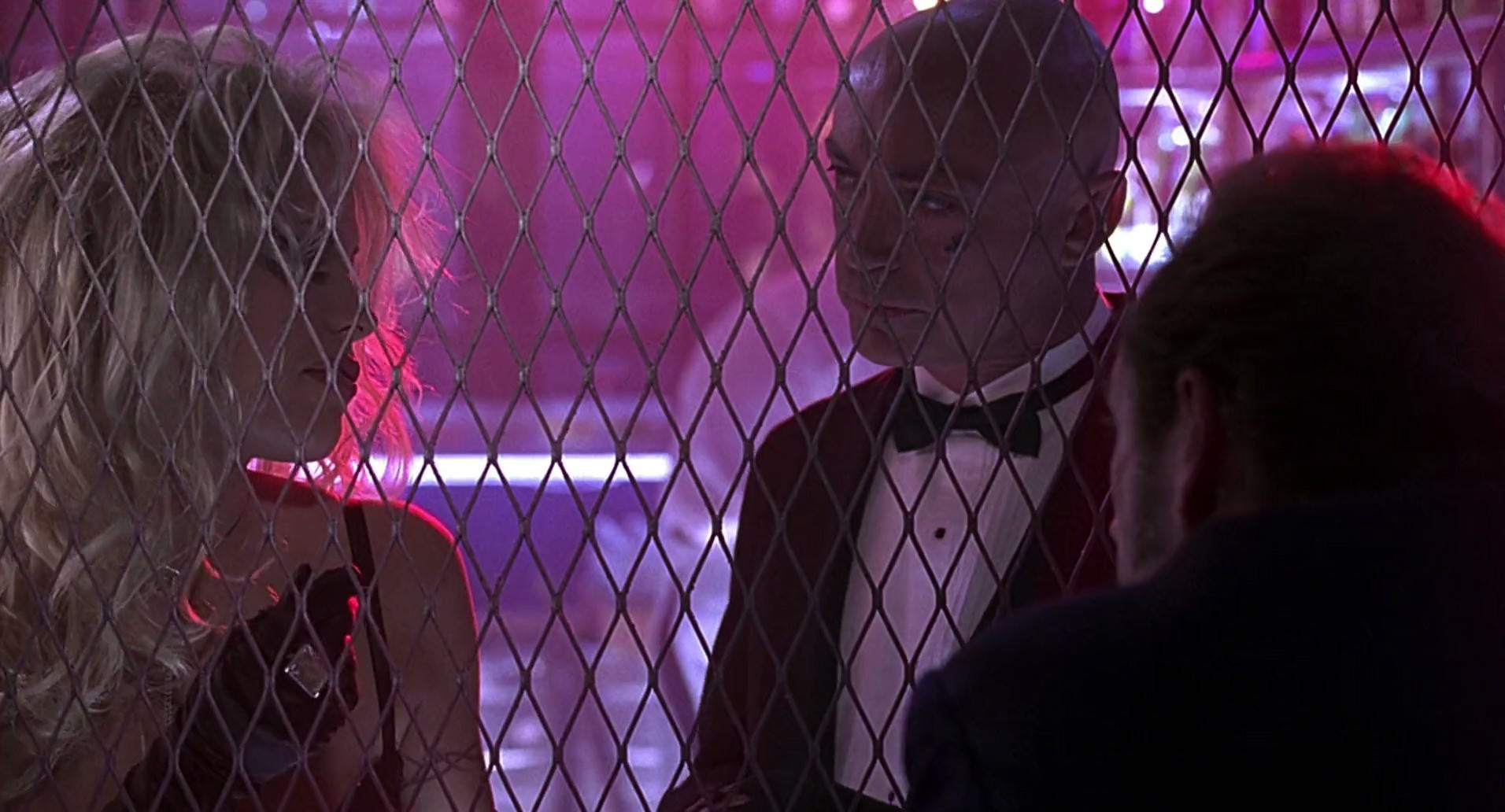 Barb Wire (1996) HD screenshot 4175