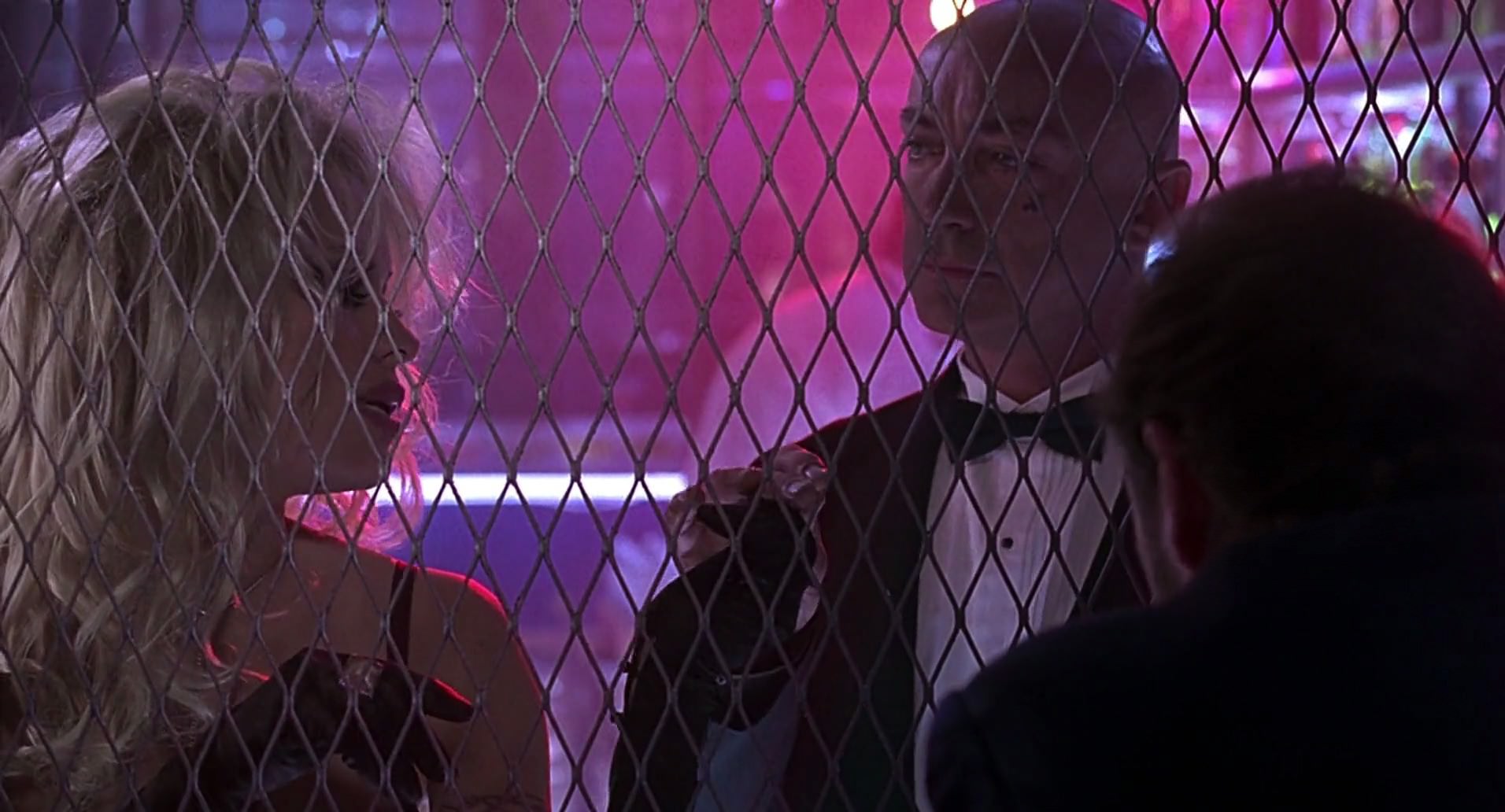 Barb Wire (1996) screencap 4179