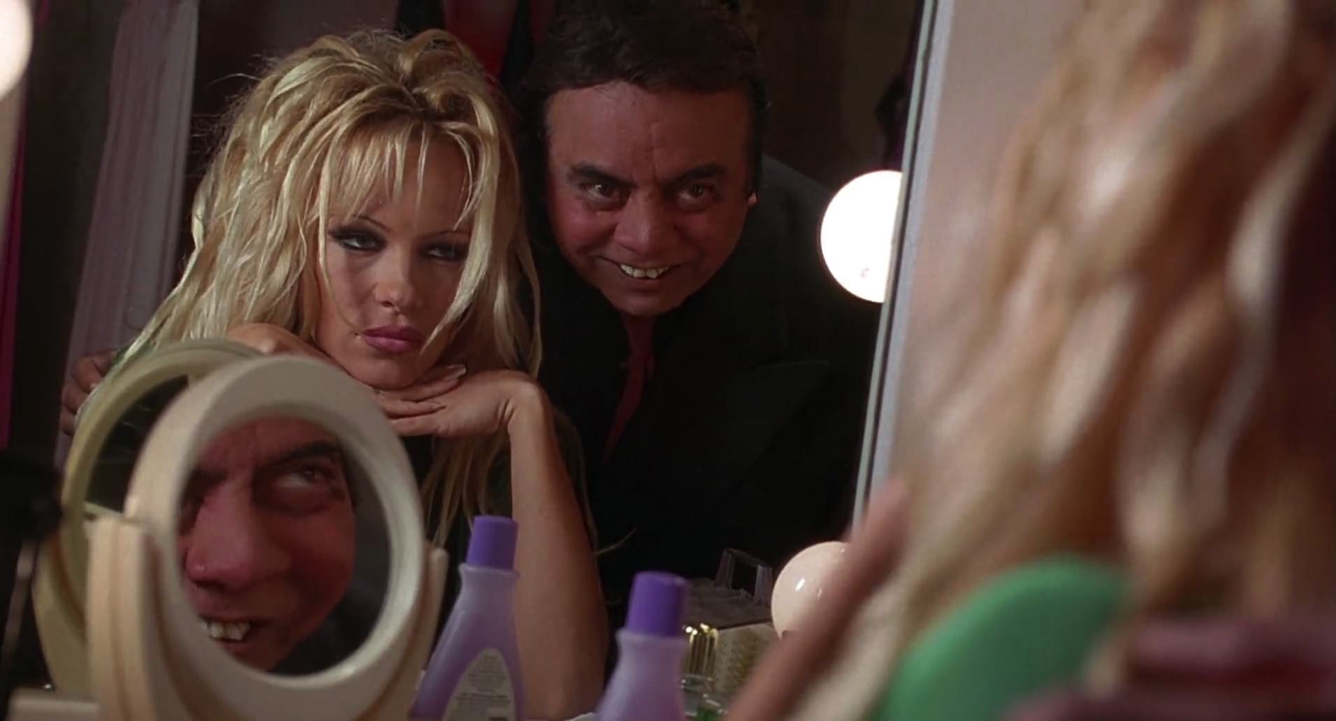 Barb Wire (1996) movie still 418