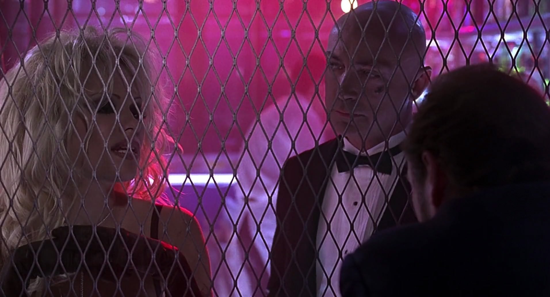 Barb Wire (1996) HD screenshot 4181