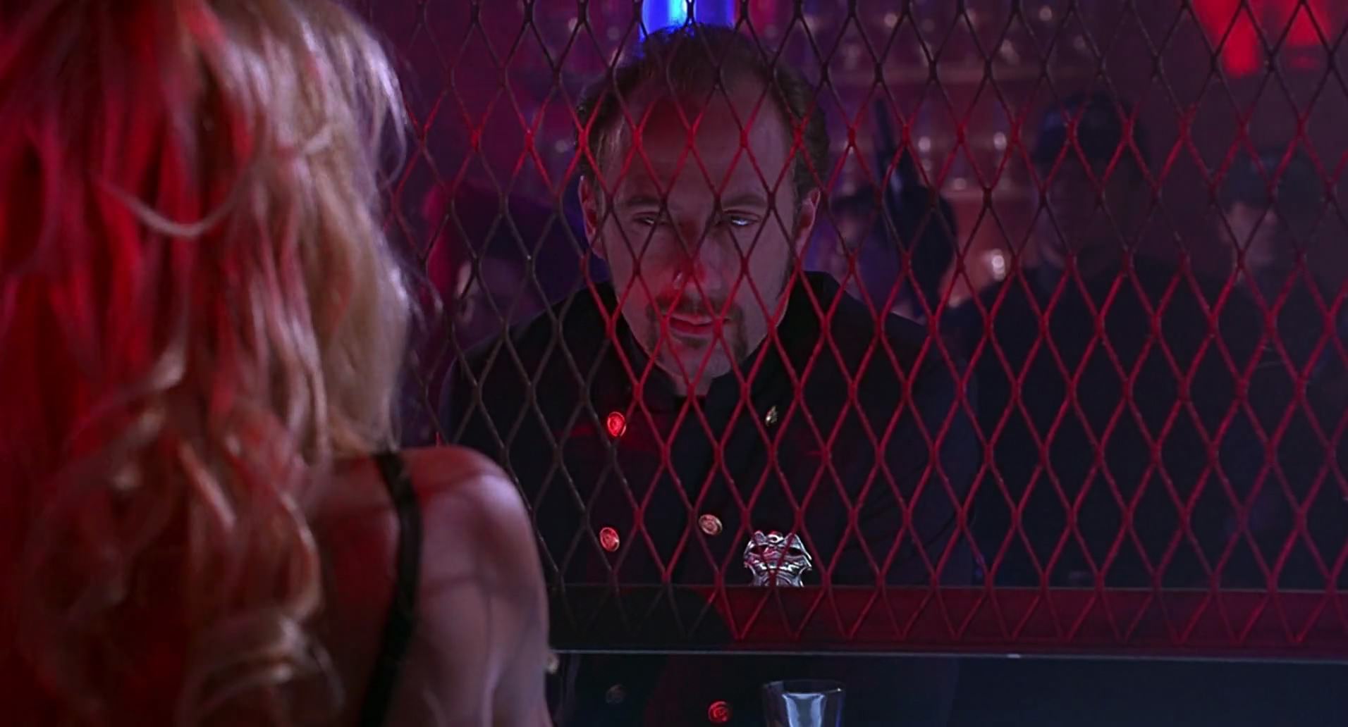 Barb Wire (1996) screencap 4194