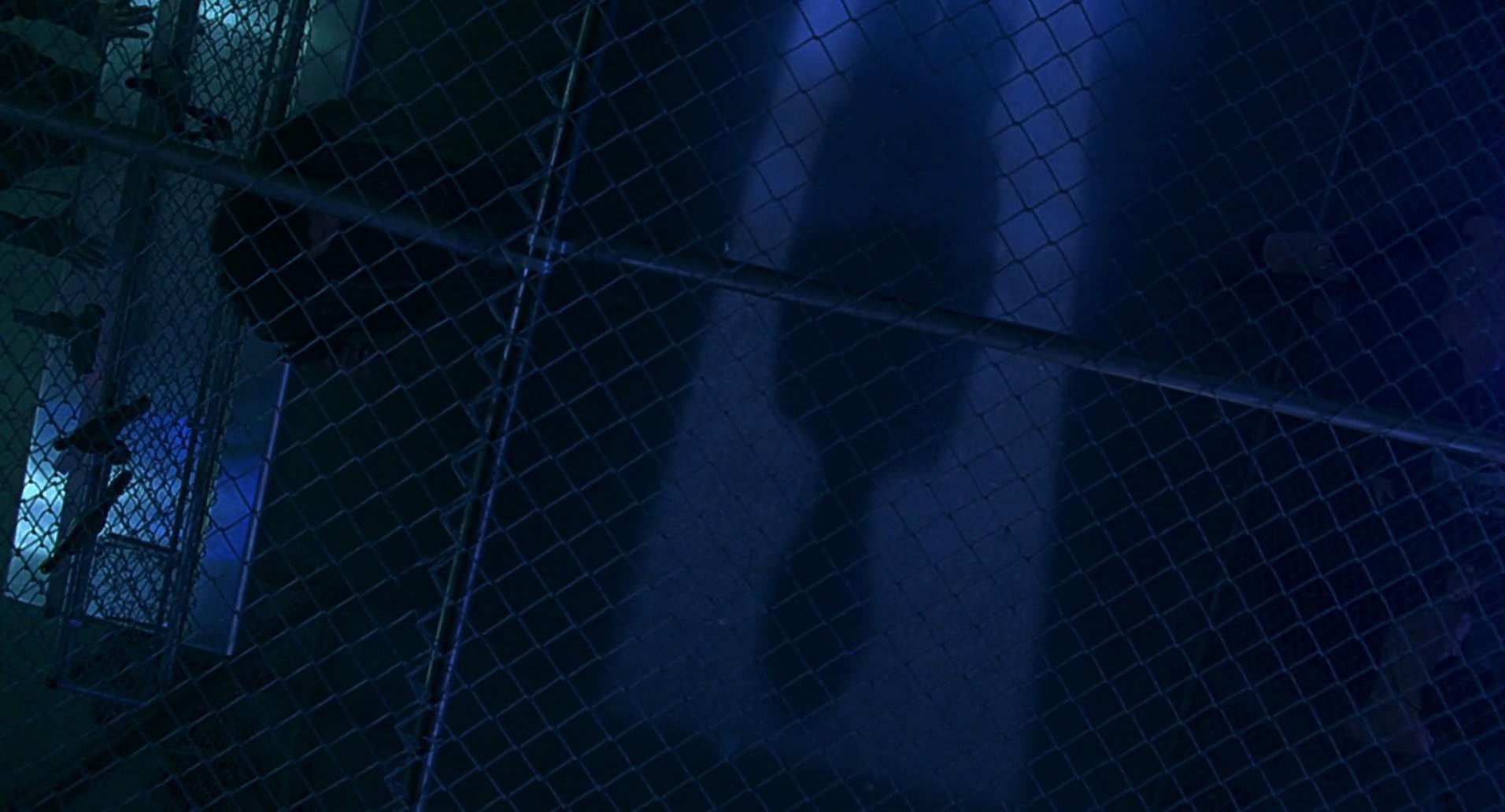 Barb Wire (1996) screencap 4212