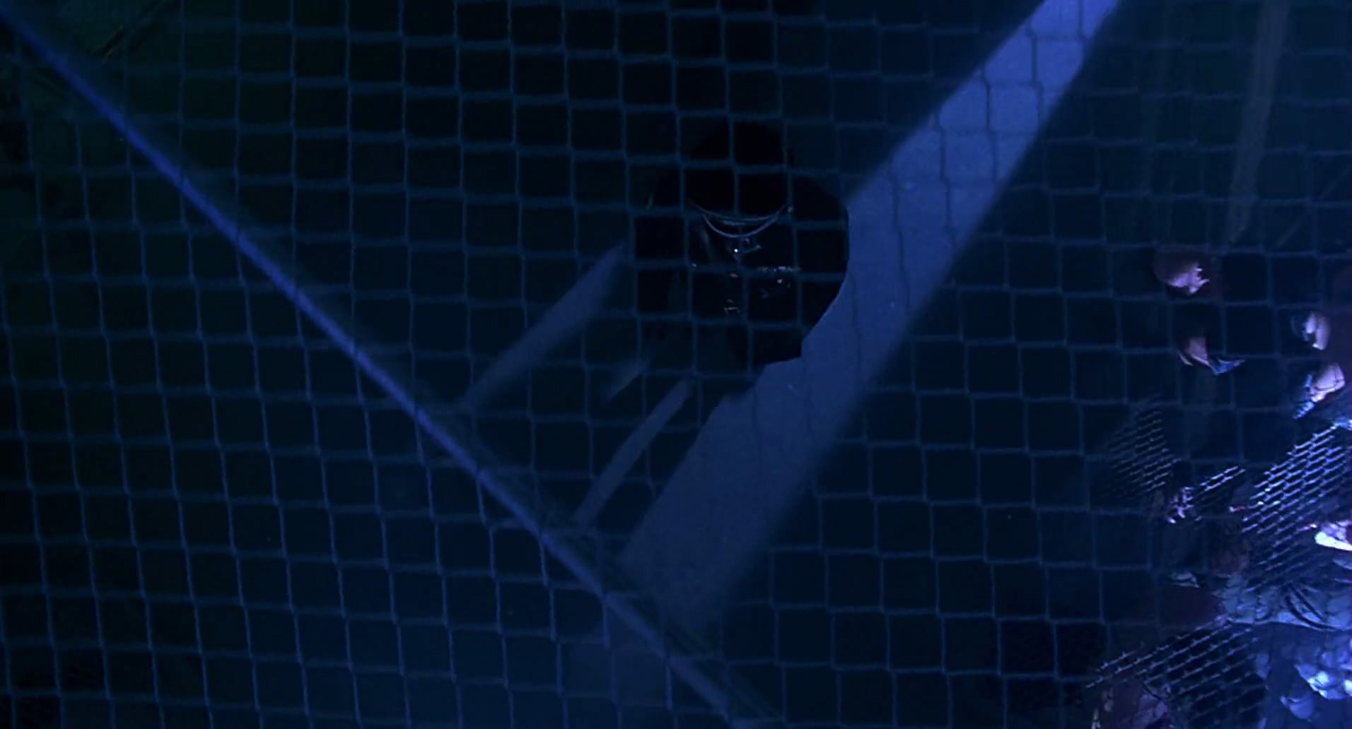 Barb Wire (1996) HD screenshot 4226