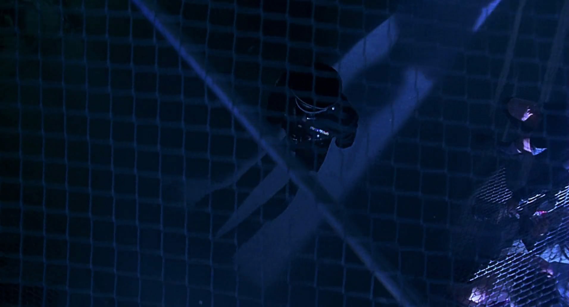Barb Wire (1996) screencap 4227
