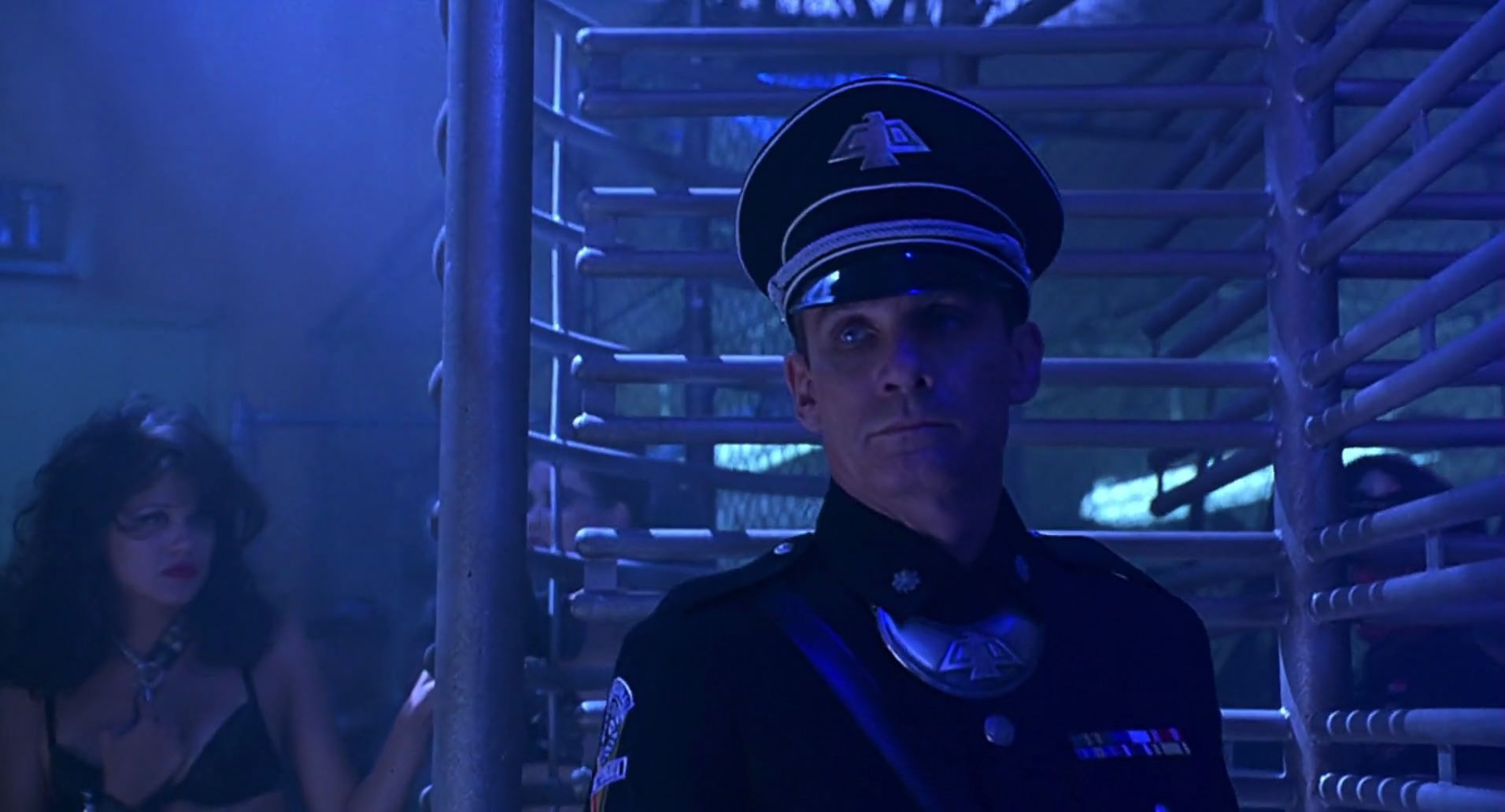 Barb Wire (1996) HD screenshot 4247