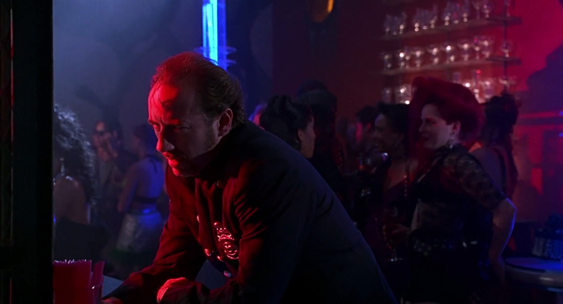 Barb Wire (1996) screencap 4272