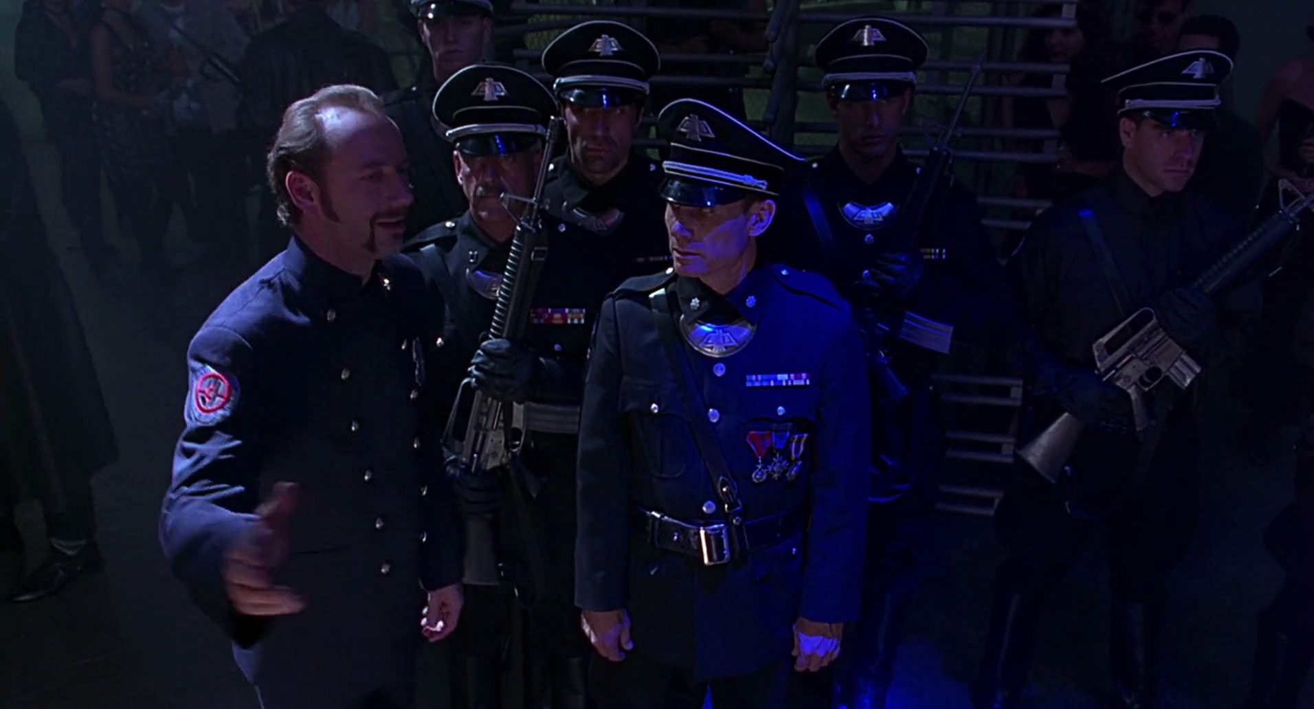 Barb Wire (1996) HD screenshot 4304