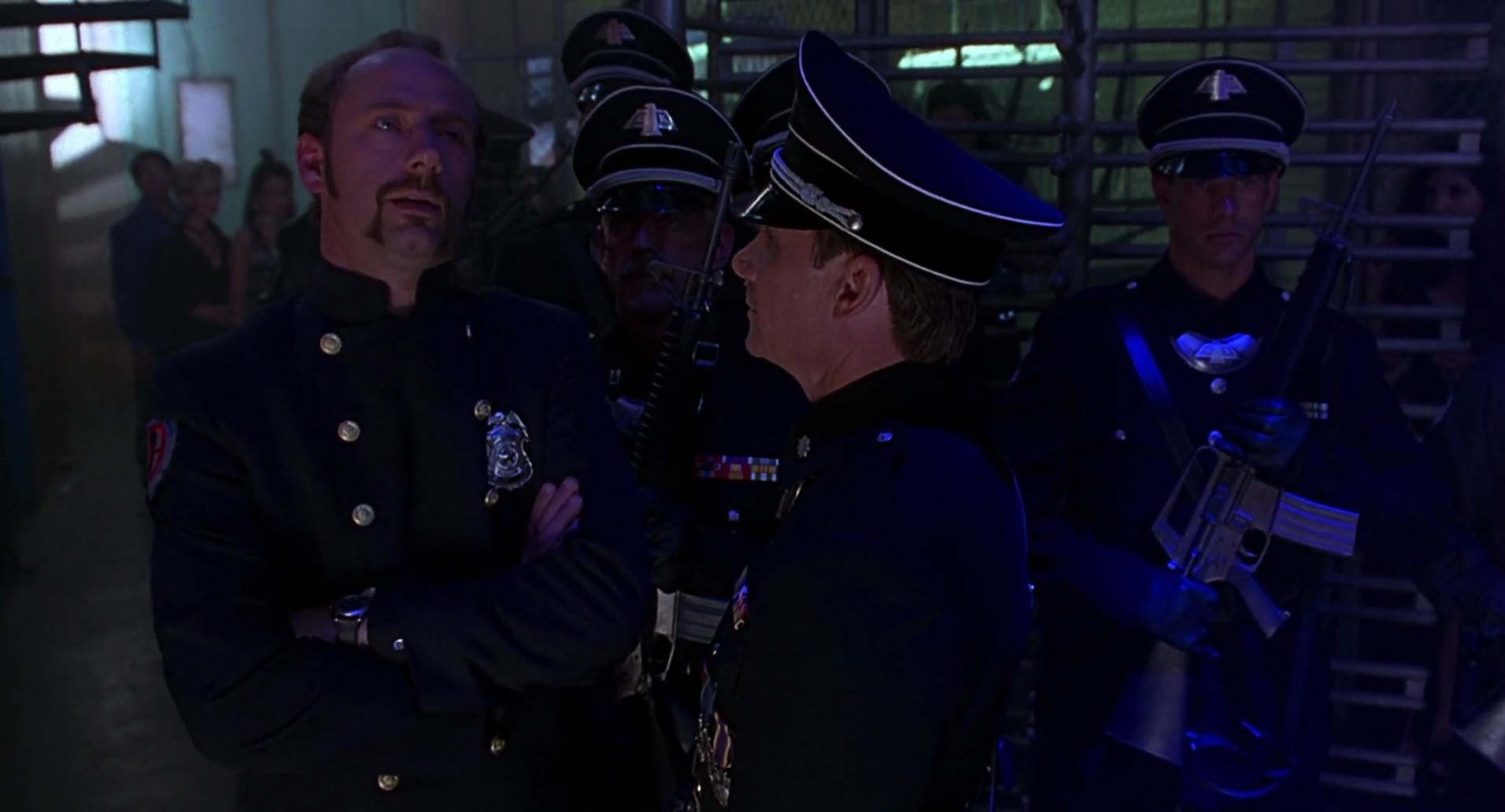 Barb Wire (1996) screencap 4335