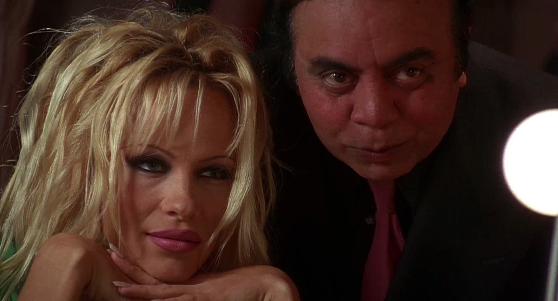 Barb Wire (1996) screencap 435