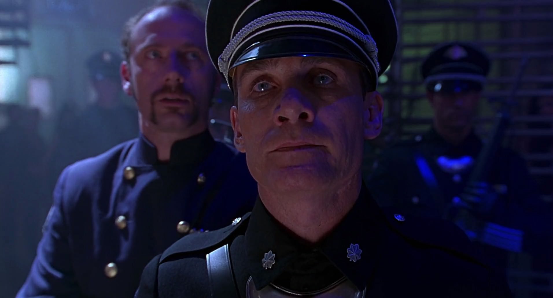 Barb Wire (1996) screencap 4359
