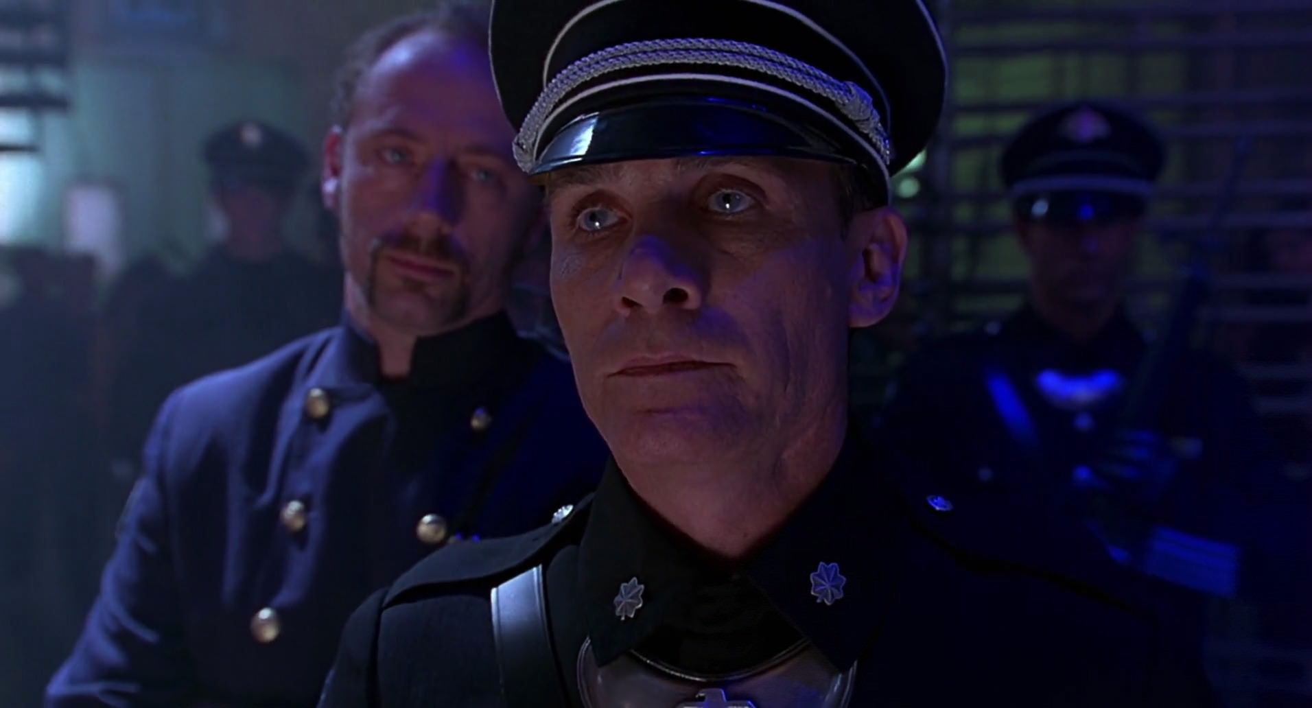 Barb Wire (1996) screencap 4368