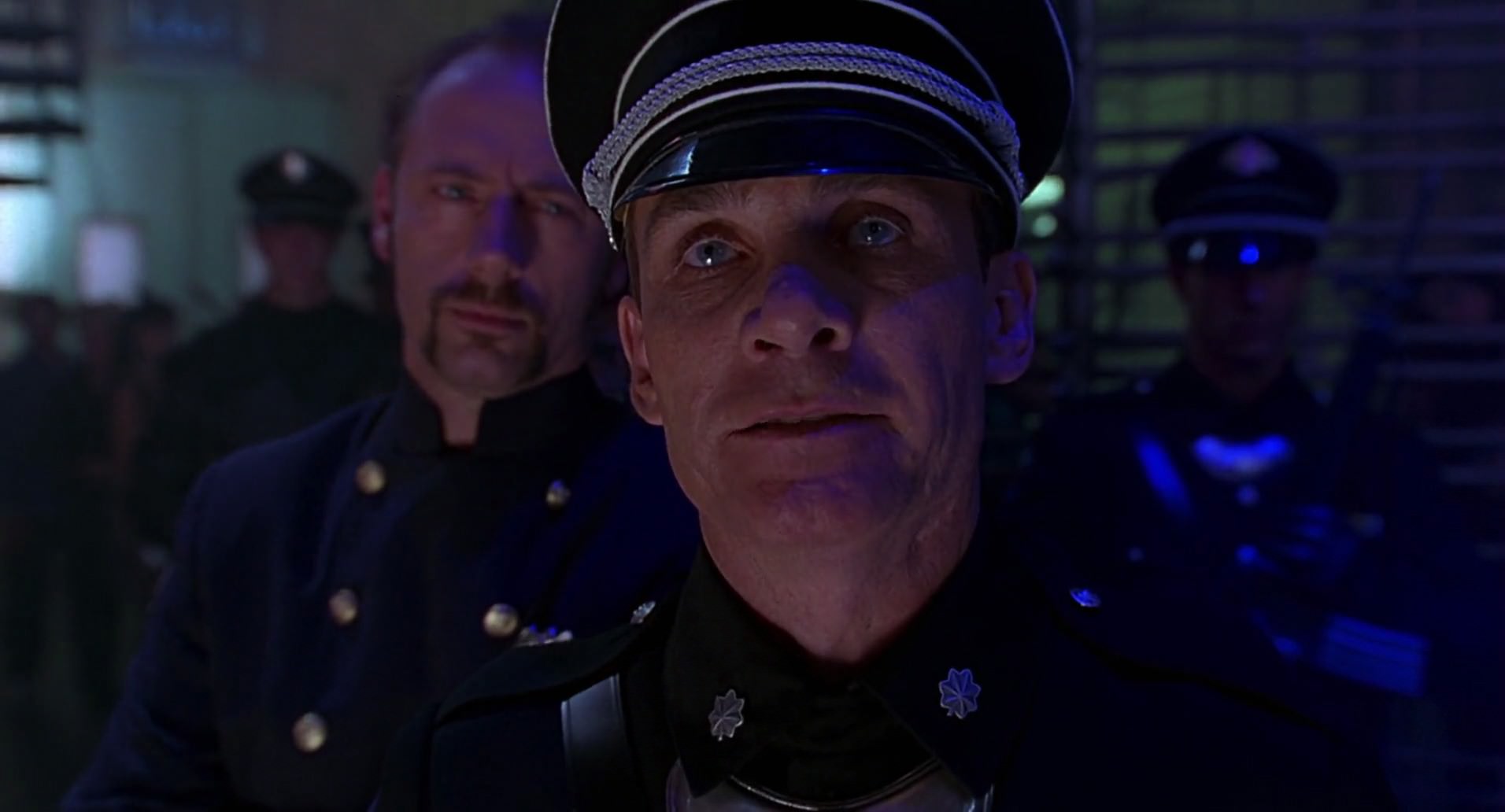 Barb Wire (1996) HD screenshot 4376
