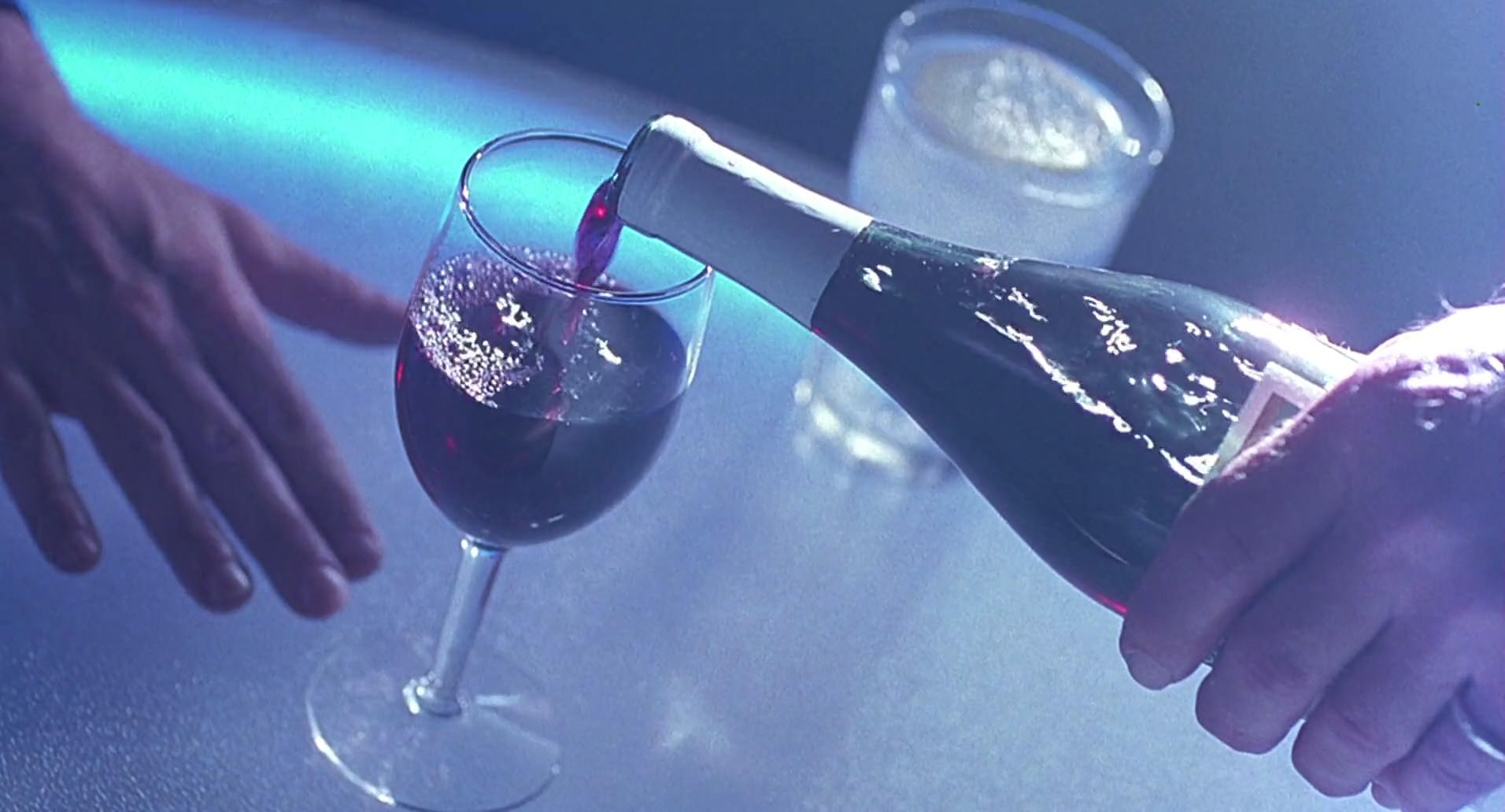 Barb Wire (1996) HD screenshot 4427