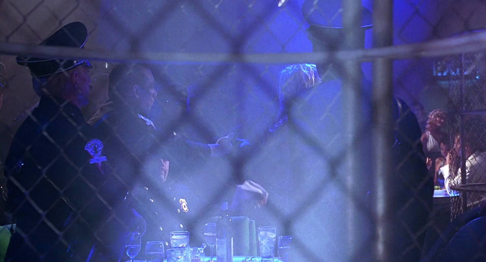 Barb Wire (1996) HD screenshot 4451