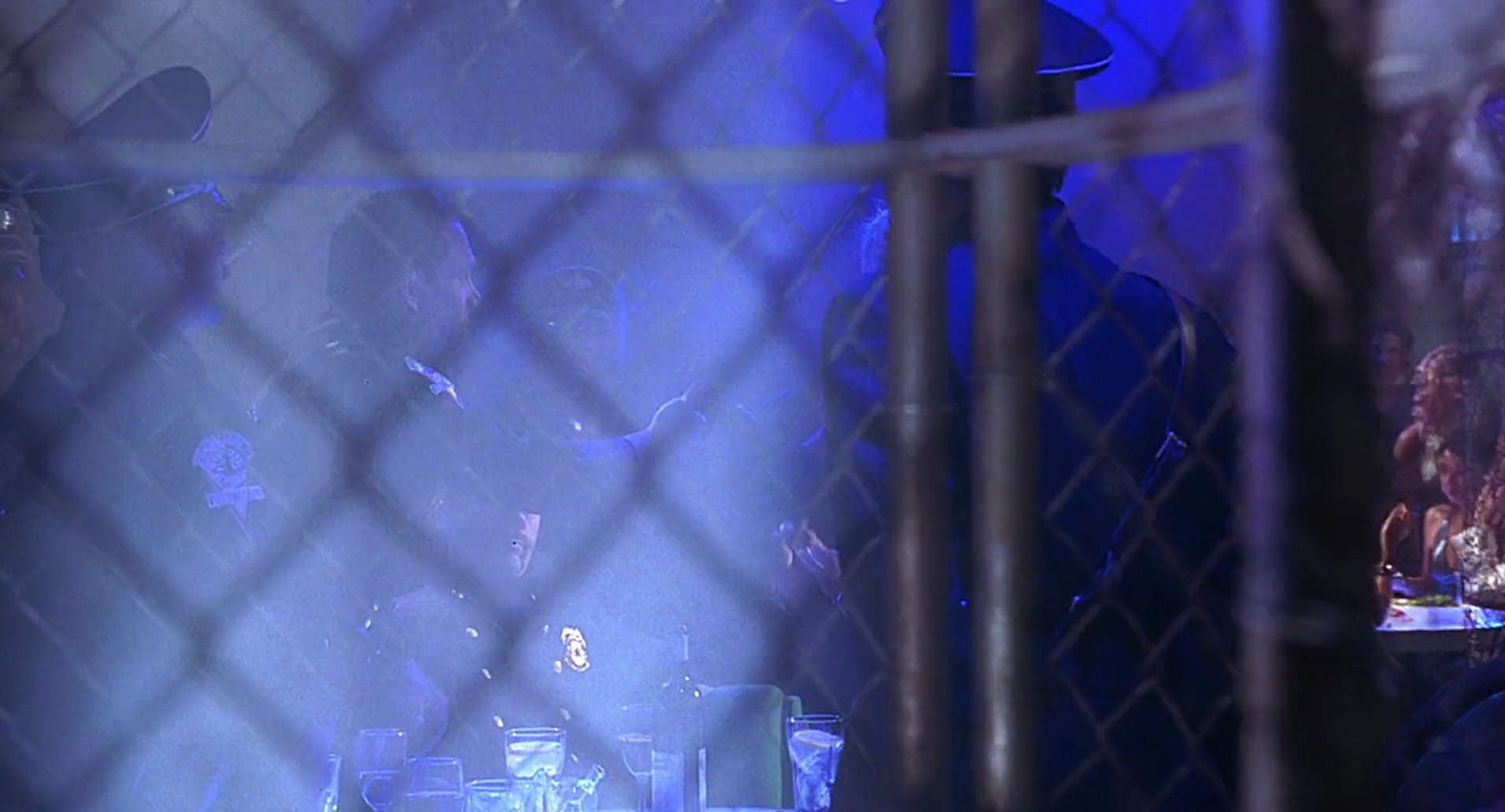 Barb Wire (1996) screencap 4452