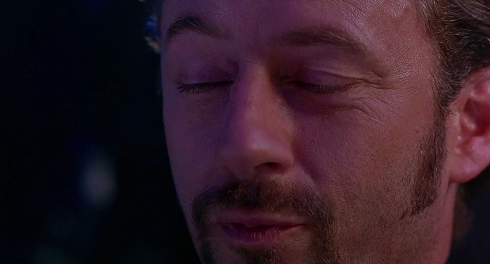 Barb Wire (1996) screencap 4596