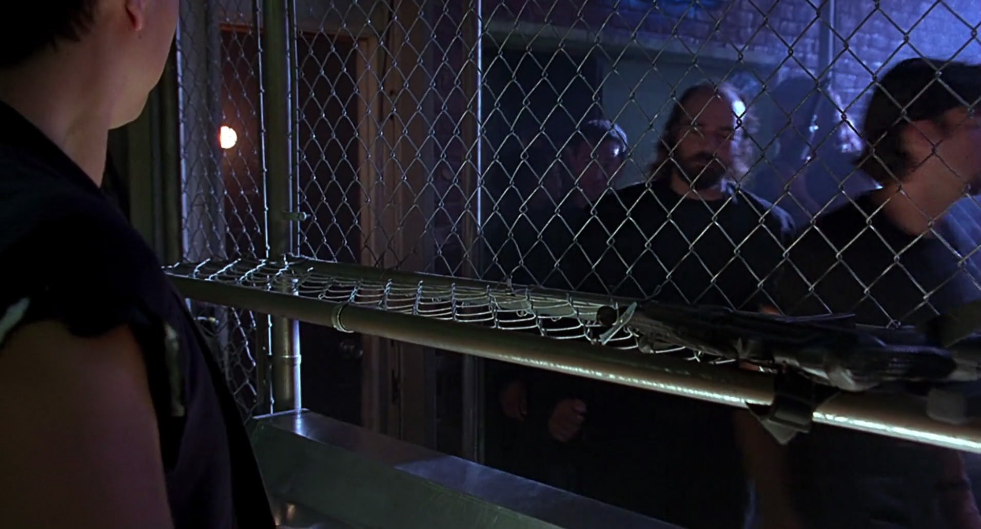 Barb Wire (1996) screencap 4674