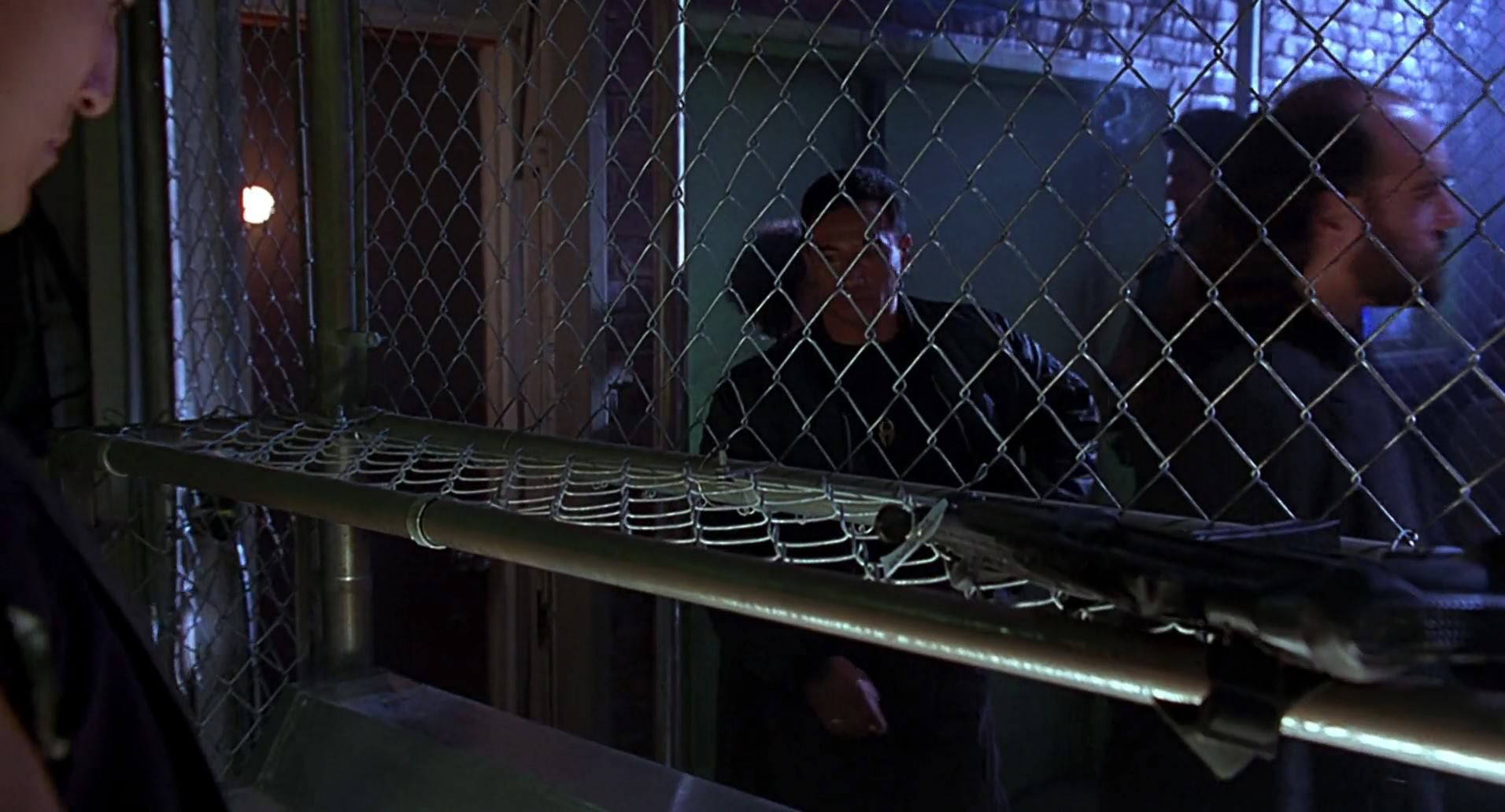 Barb Wire (1996) HD screenshot 4676