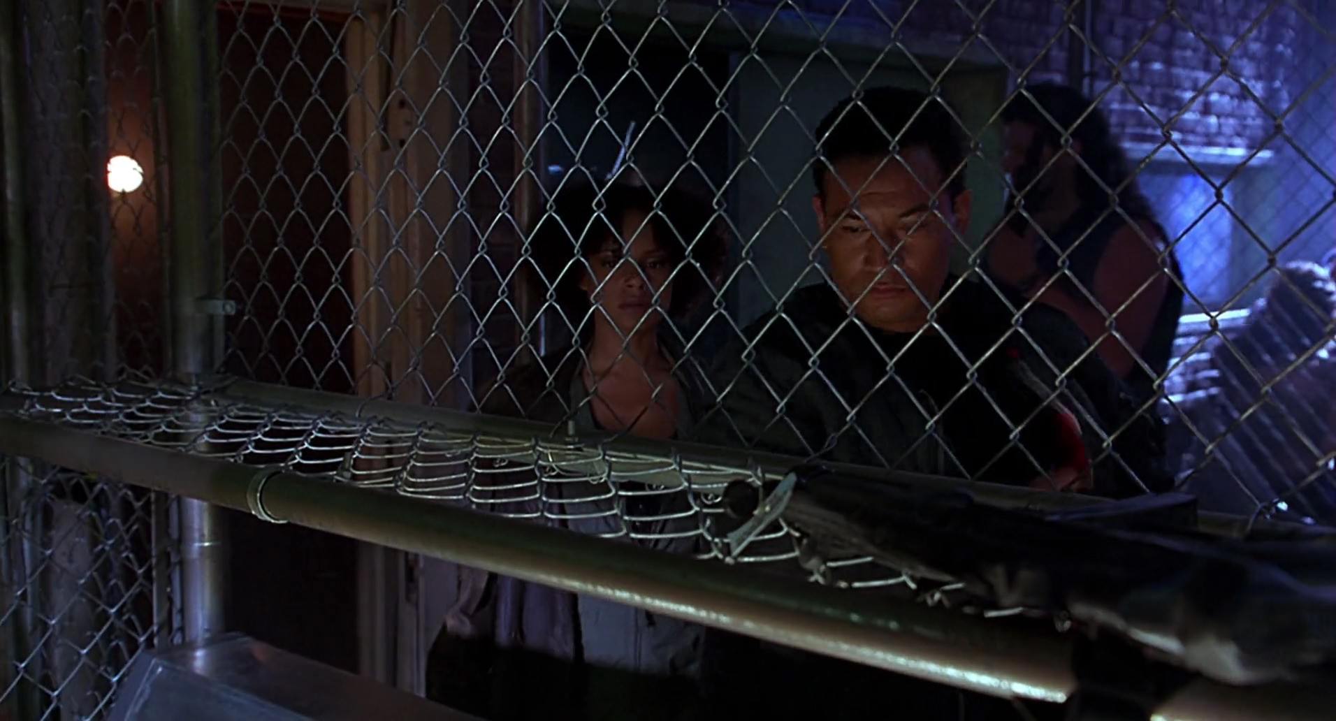 Barb Wire (1996) HD screenshot 4679