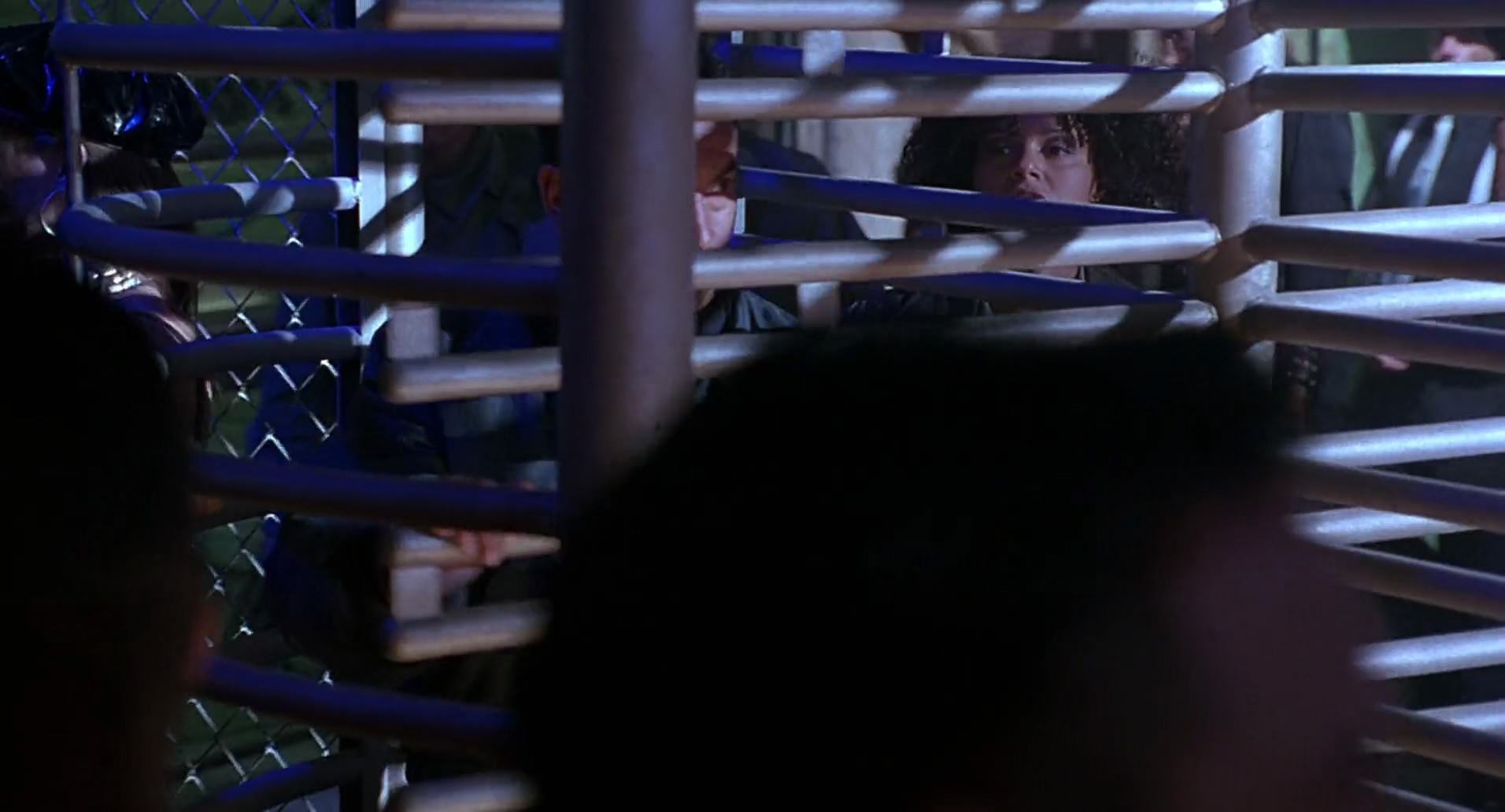 Barb Wire (1996) HD screenshot 4700