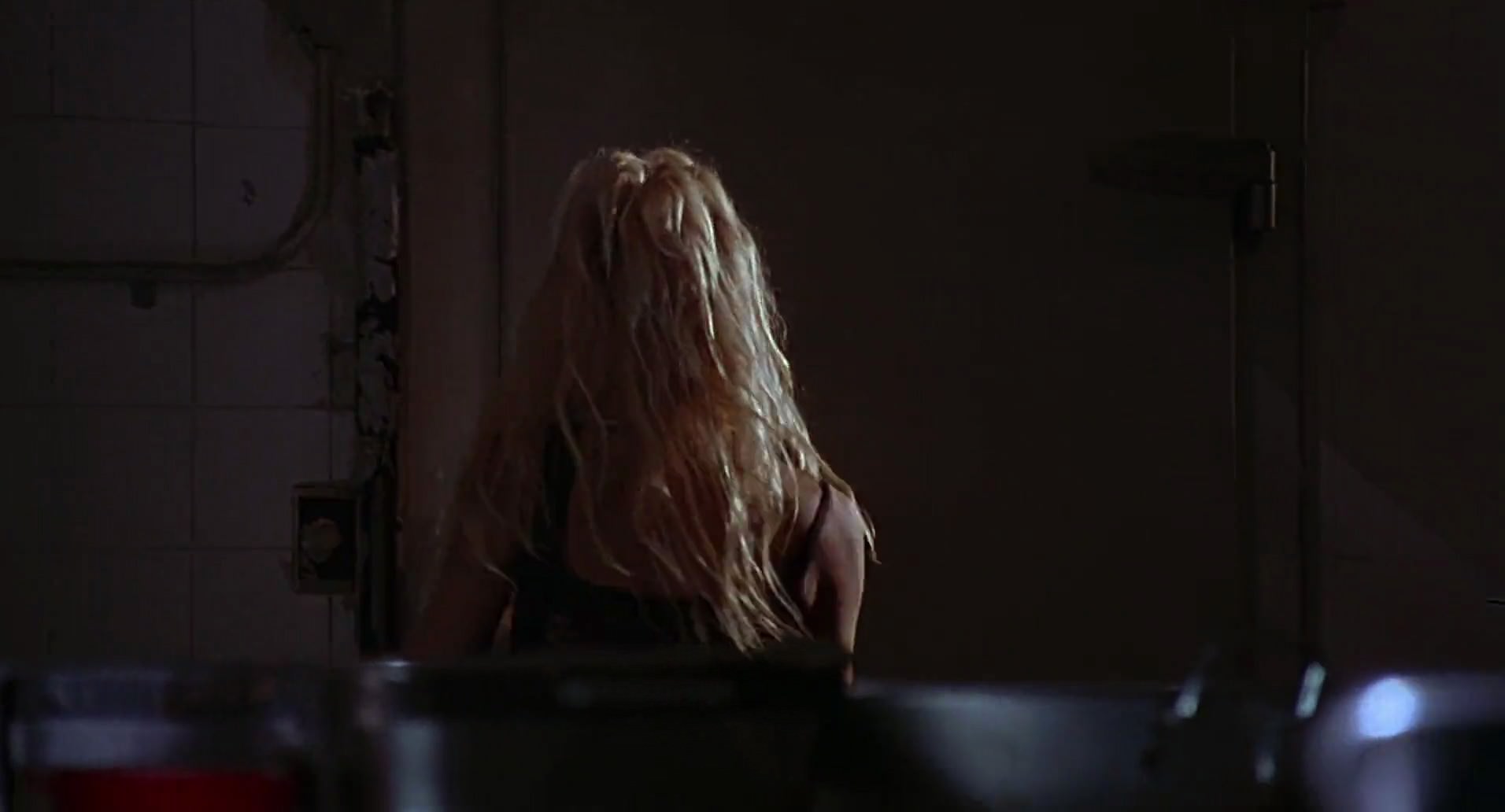 Barb Wire (1996) HD screenshot 476