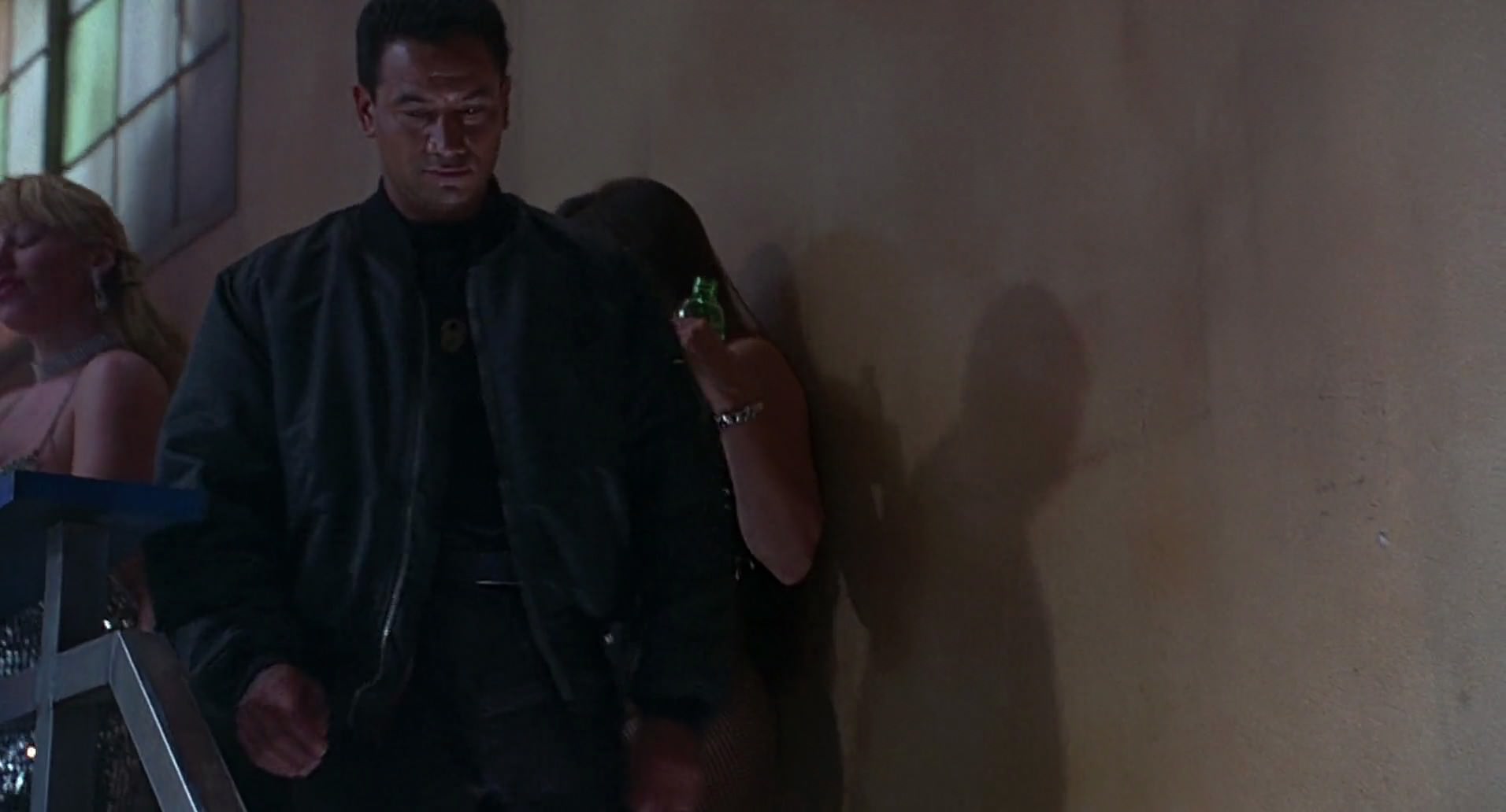 Barb Wire (1996) HD screenshot 4802