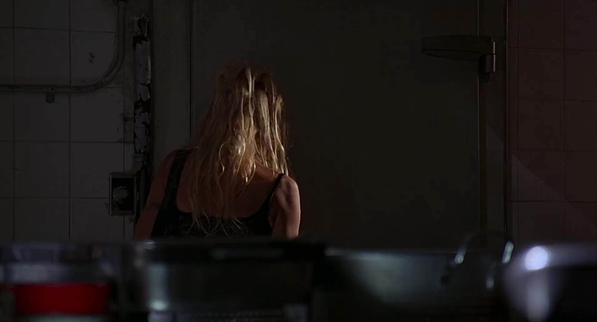Barb Wire (1996) HD screenshot 482