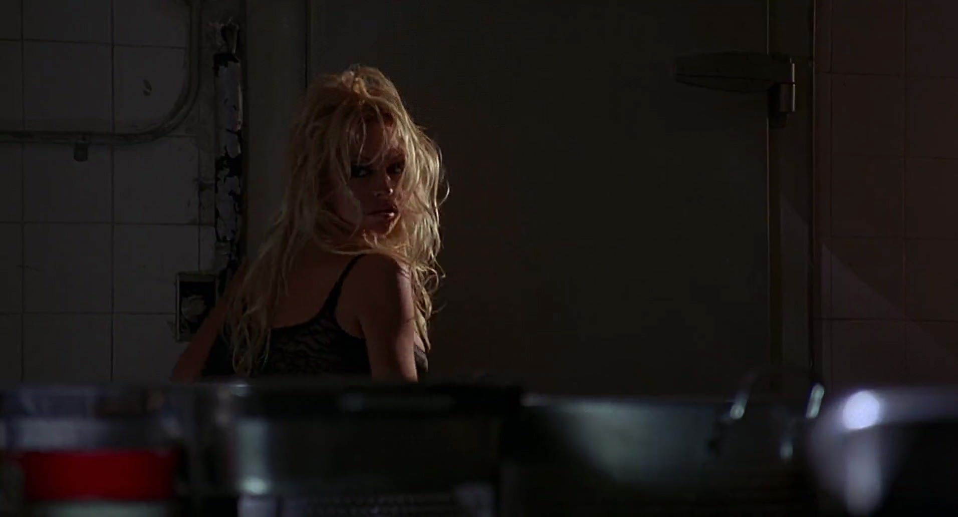 Barb Wire (1996) movie still 484