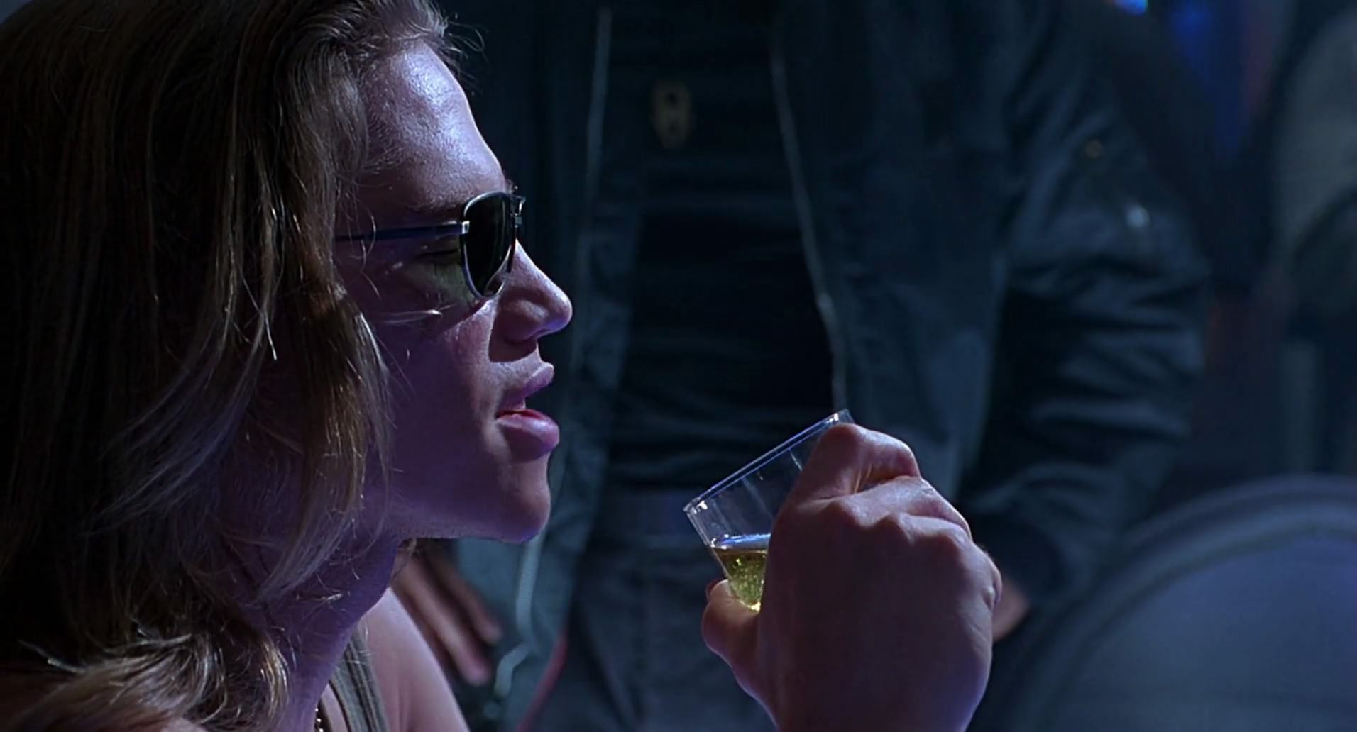 Barb Wire (1996) HD screenshot 4841