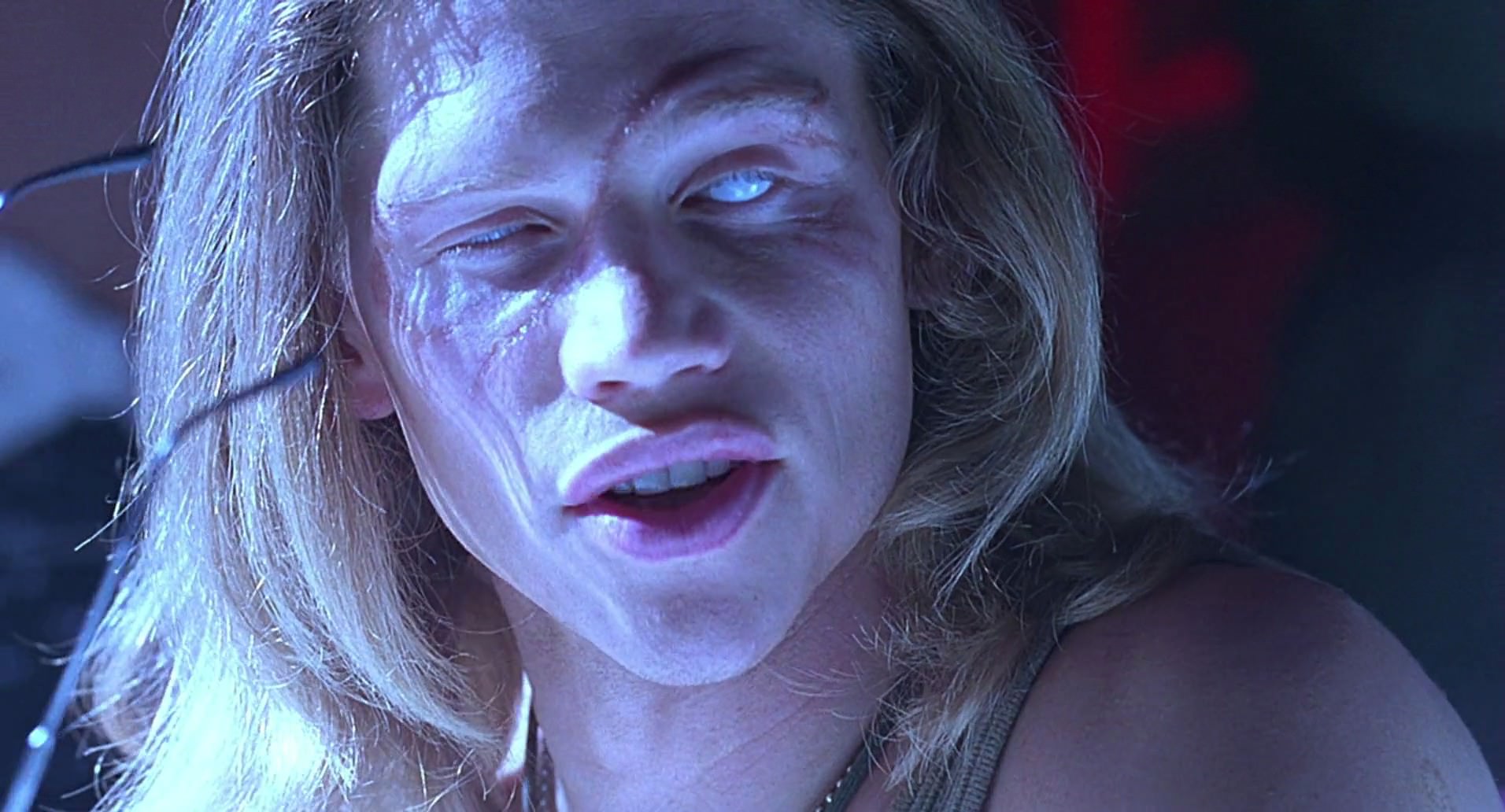Barb Wire (1996) screencap 4869
