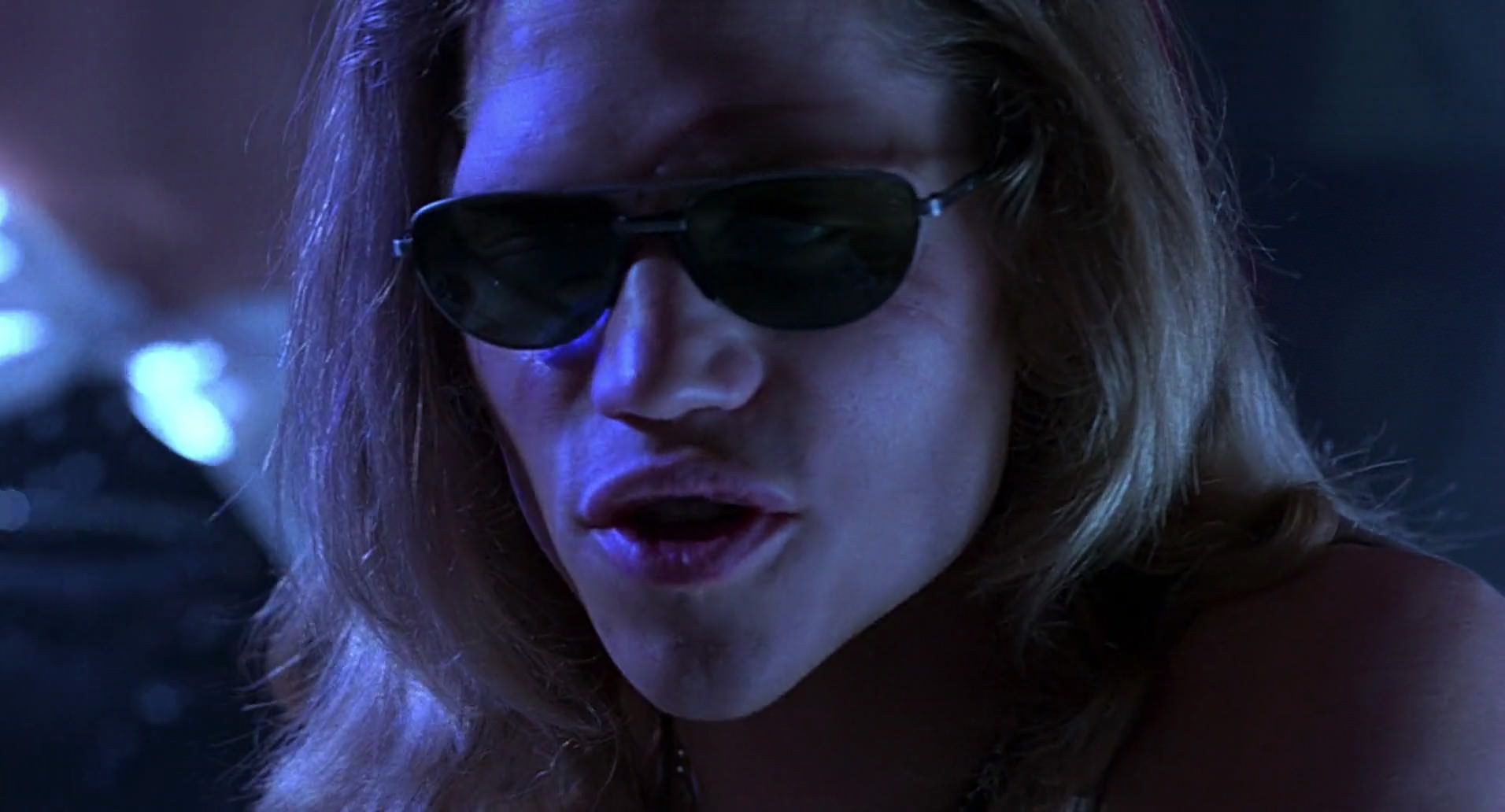 Barb Wire (1996) screencap 4875