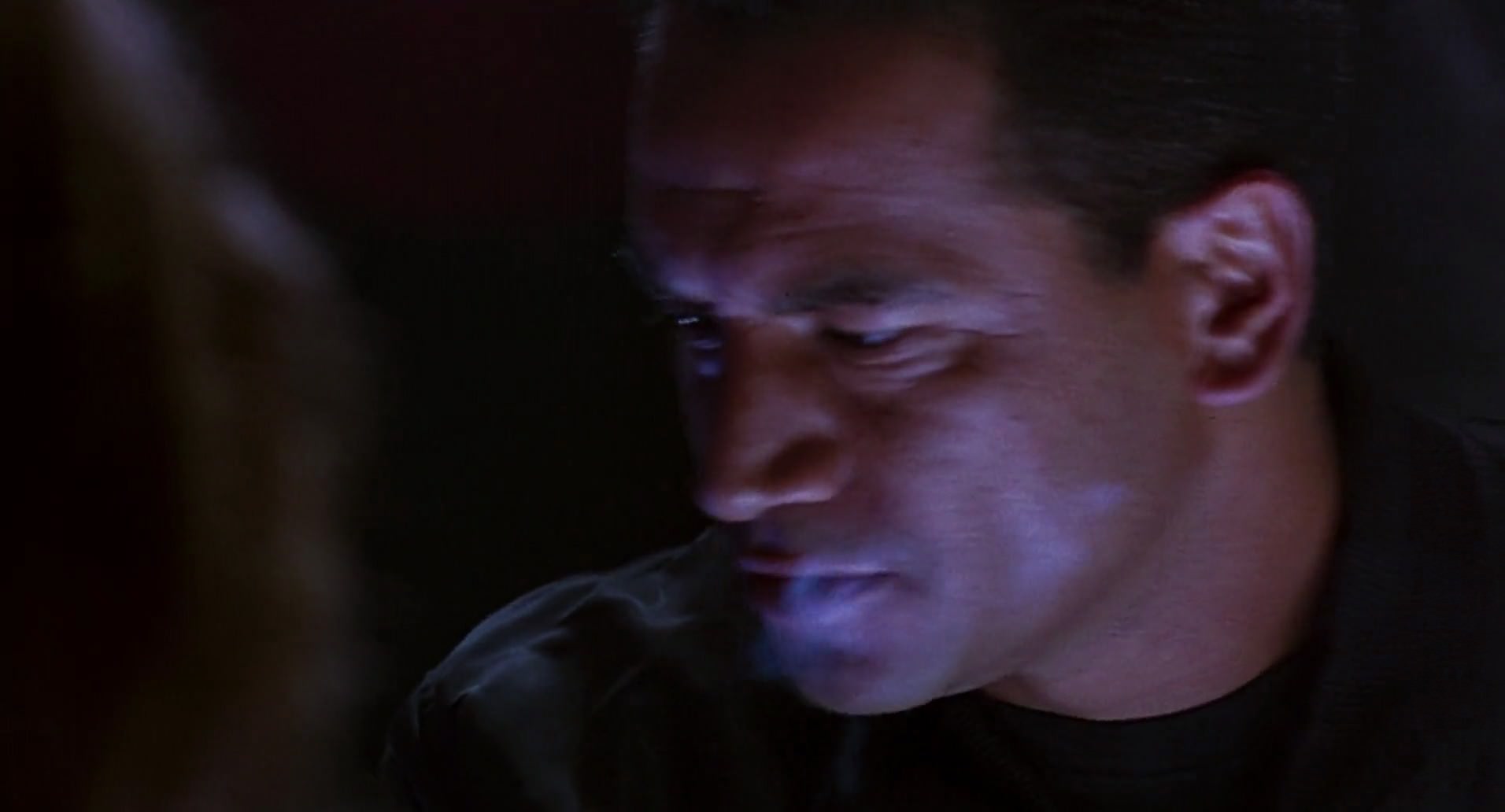 Barb Wire (1996) screencap 4893