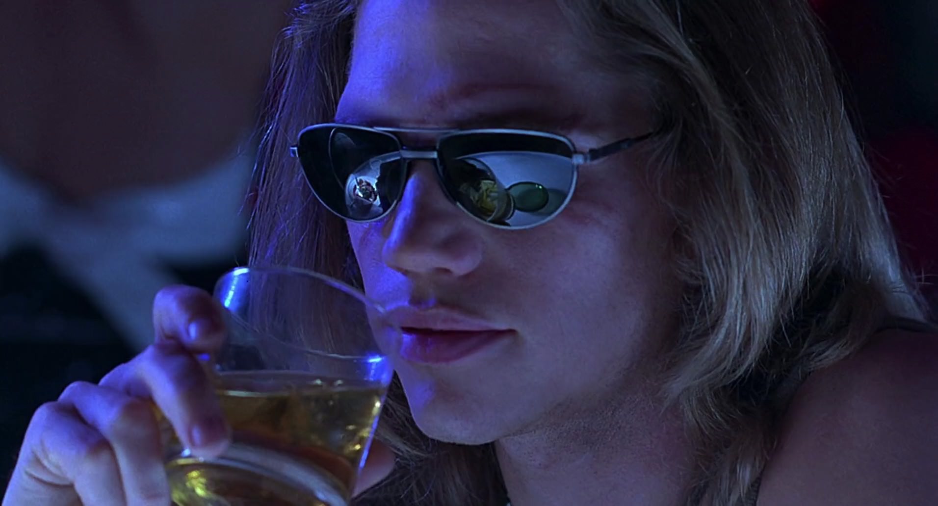 Barb Wire (1996) HD screenshot 4898