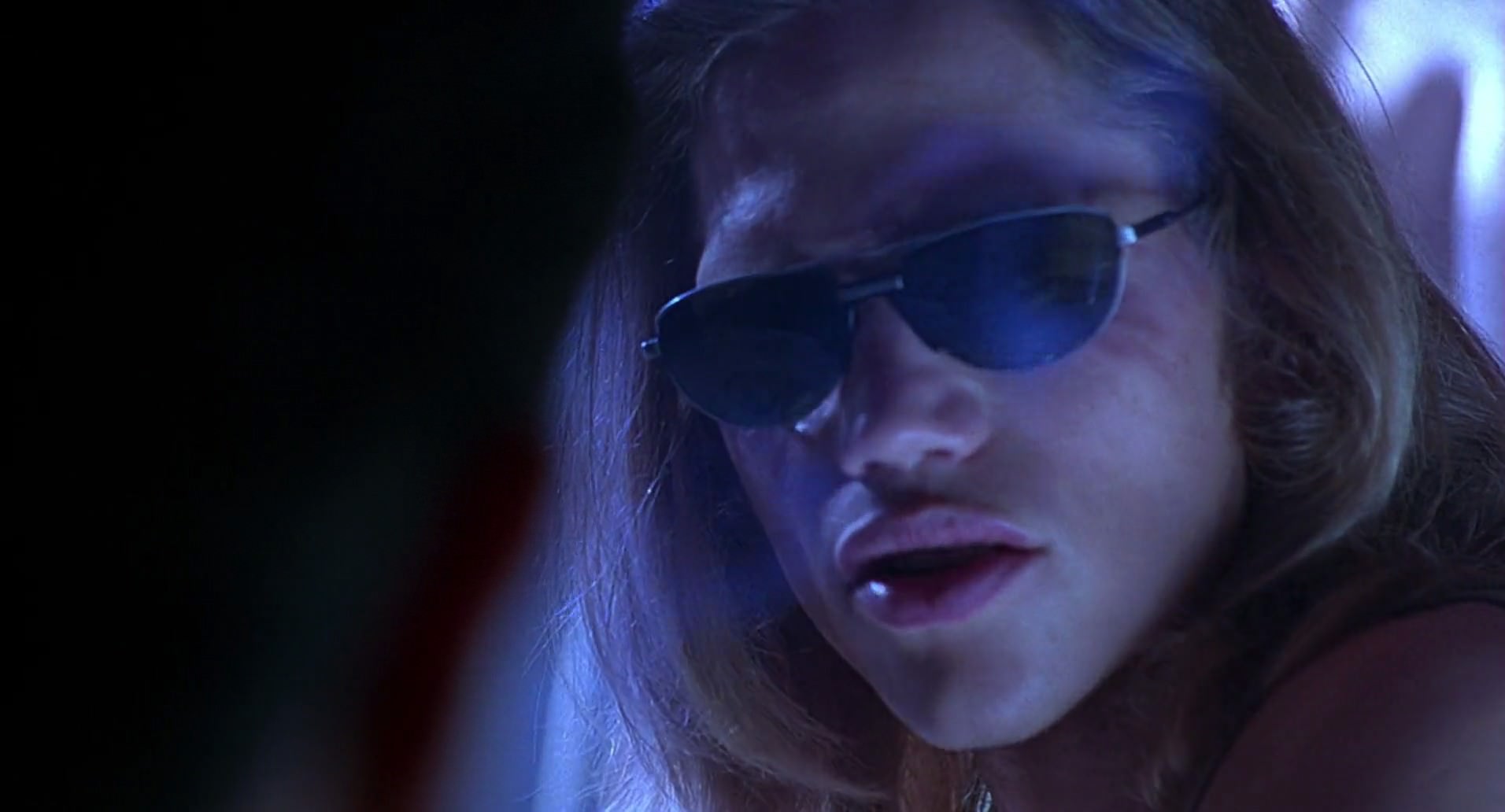 Barb Wire (1996) screencap 4935