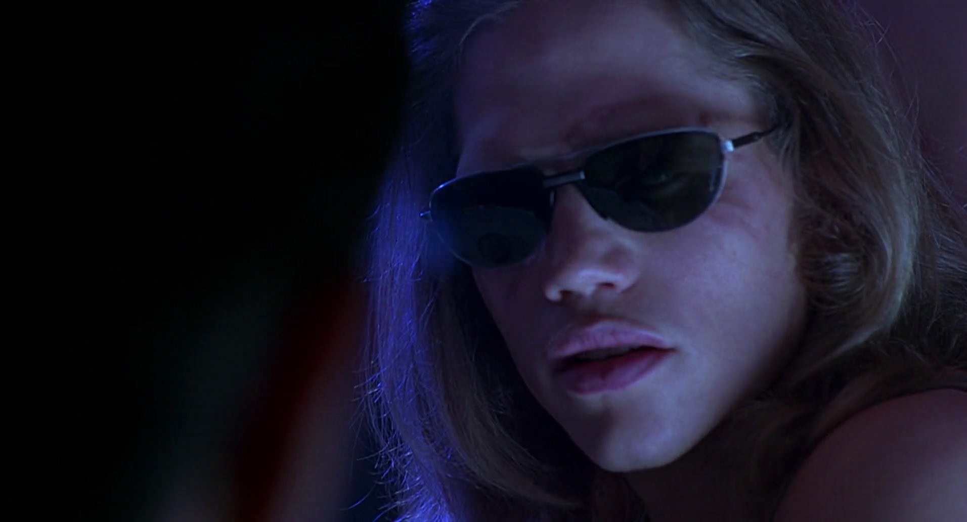 Barb Wire (1996) screencap 4938