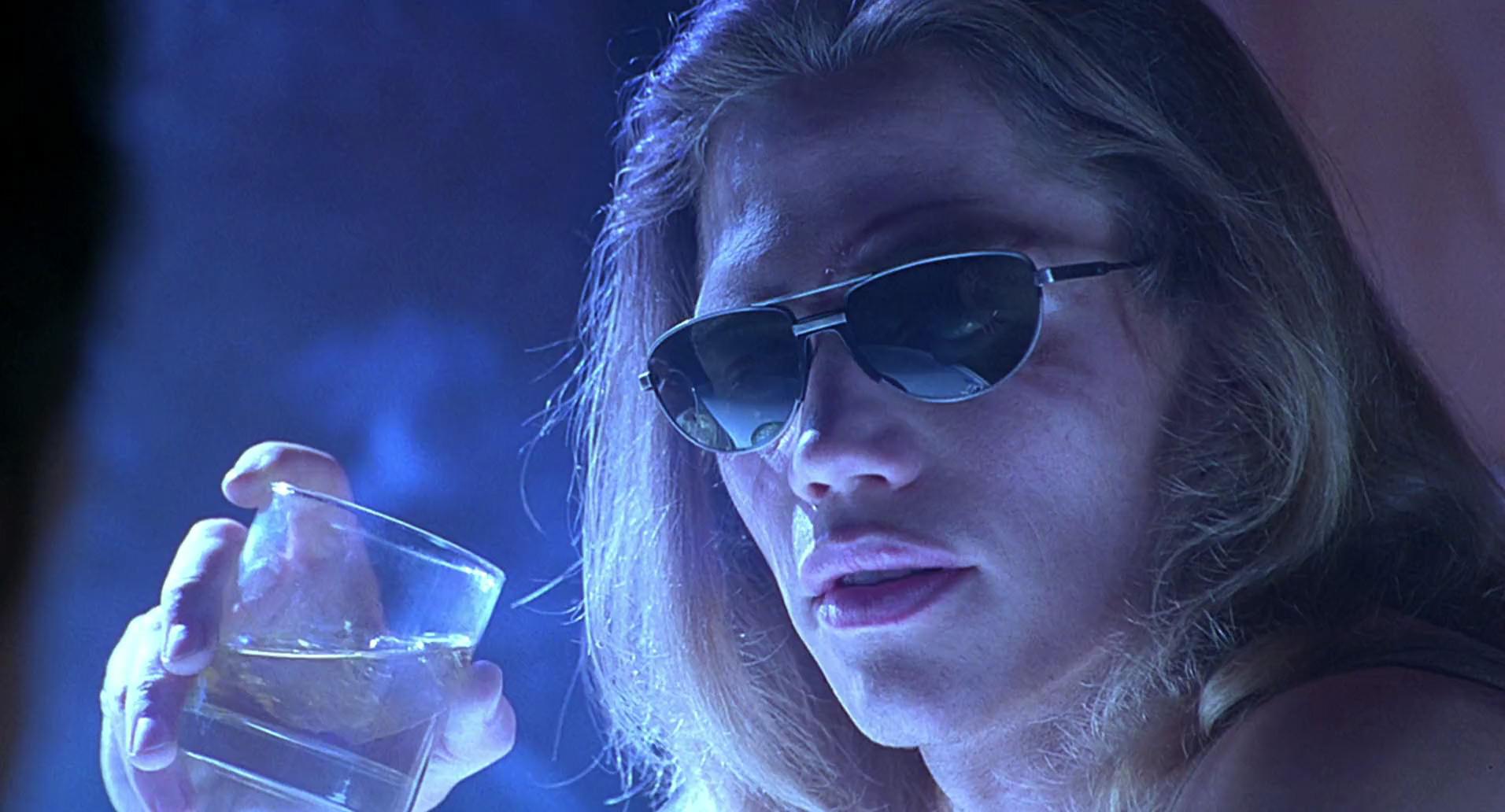 Barb Wire (1996) screencap 4953